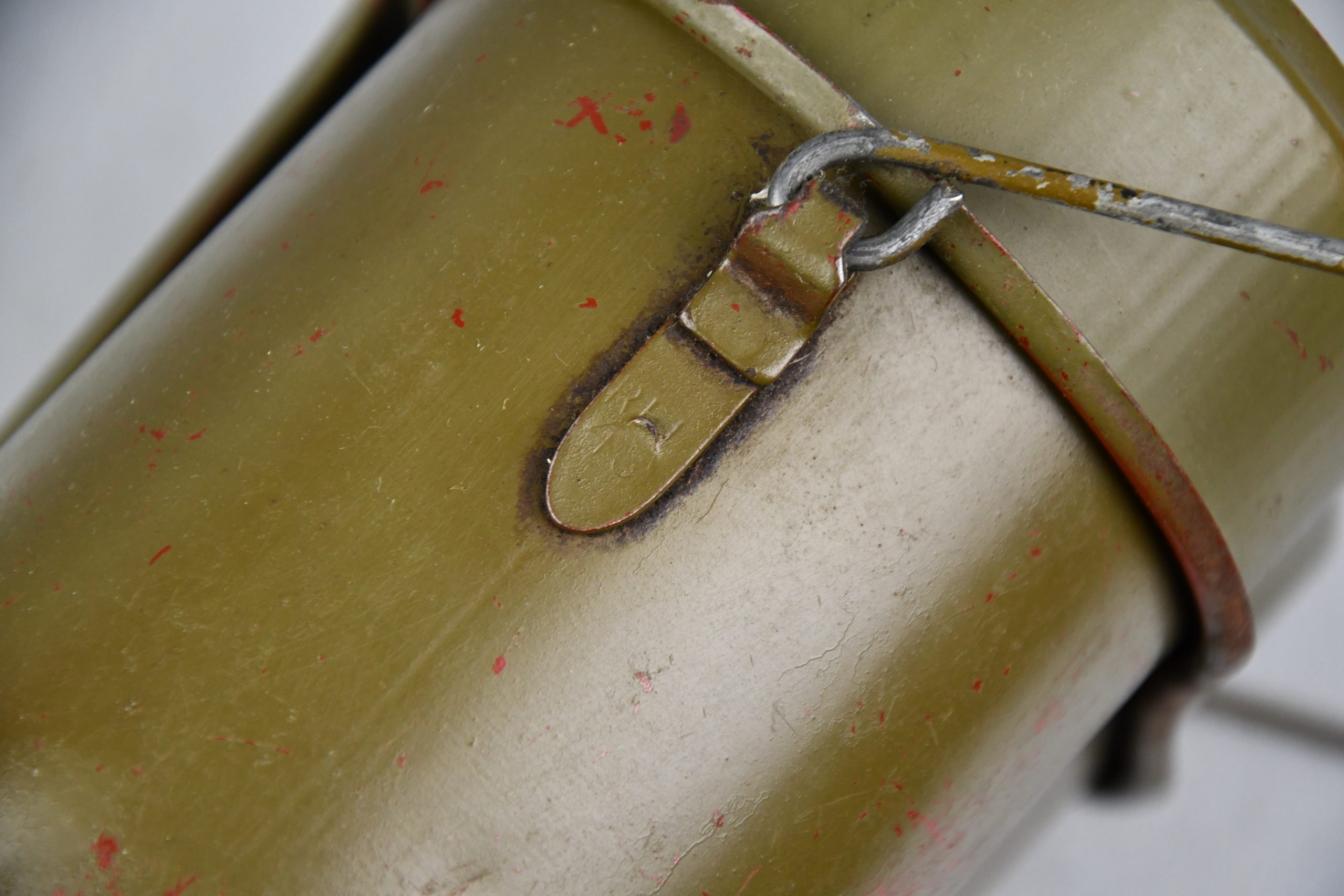 M31 Wehrmacht mess kit by helmet manufactuer ET 1942 — image 3