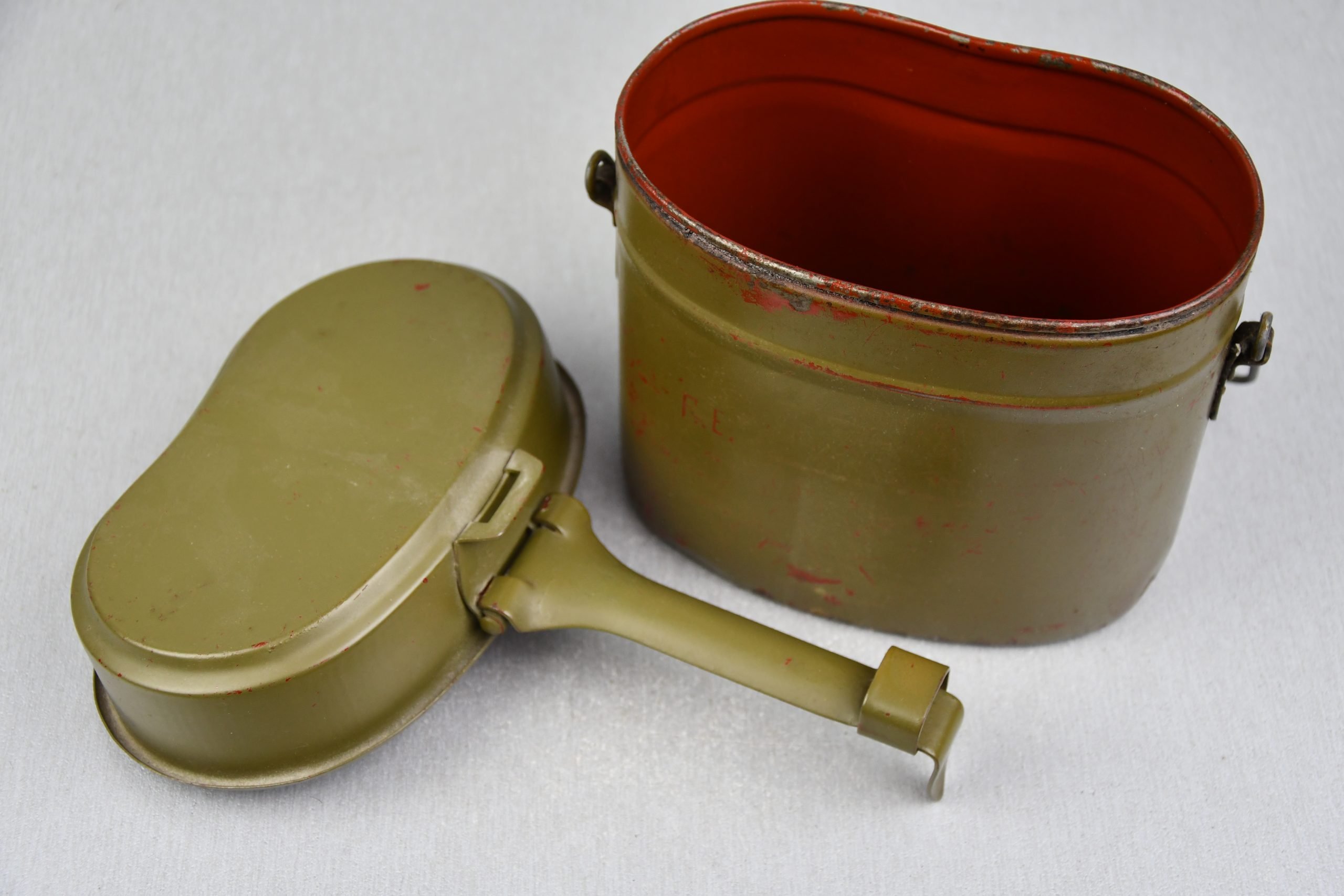 M31 Wehrmacht mess kit by helmet manufactuer ET 1942 — image 5