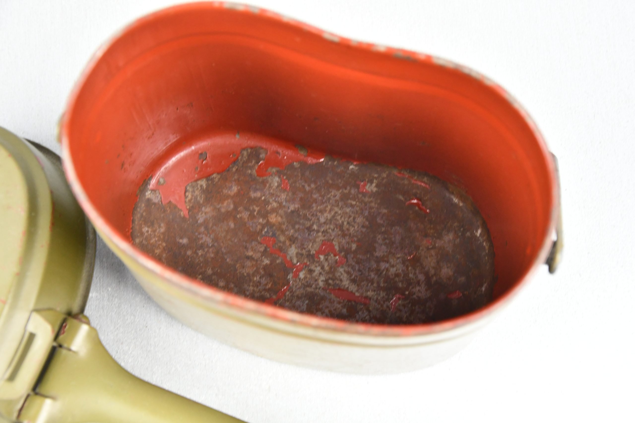 M31 Wehrmacht mess kit by helmet manufactuer ET 1942 — image 6