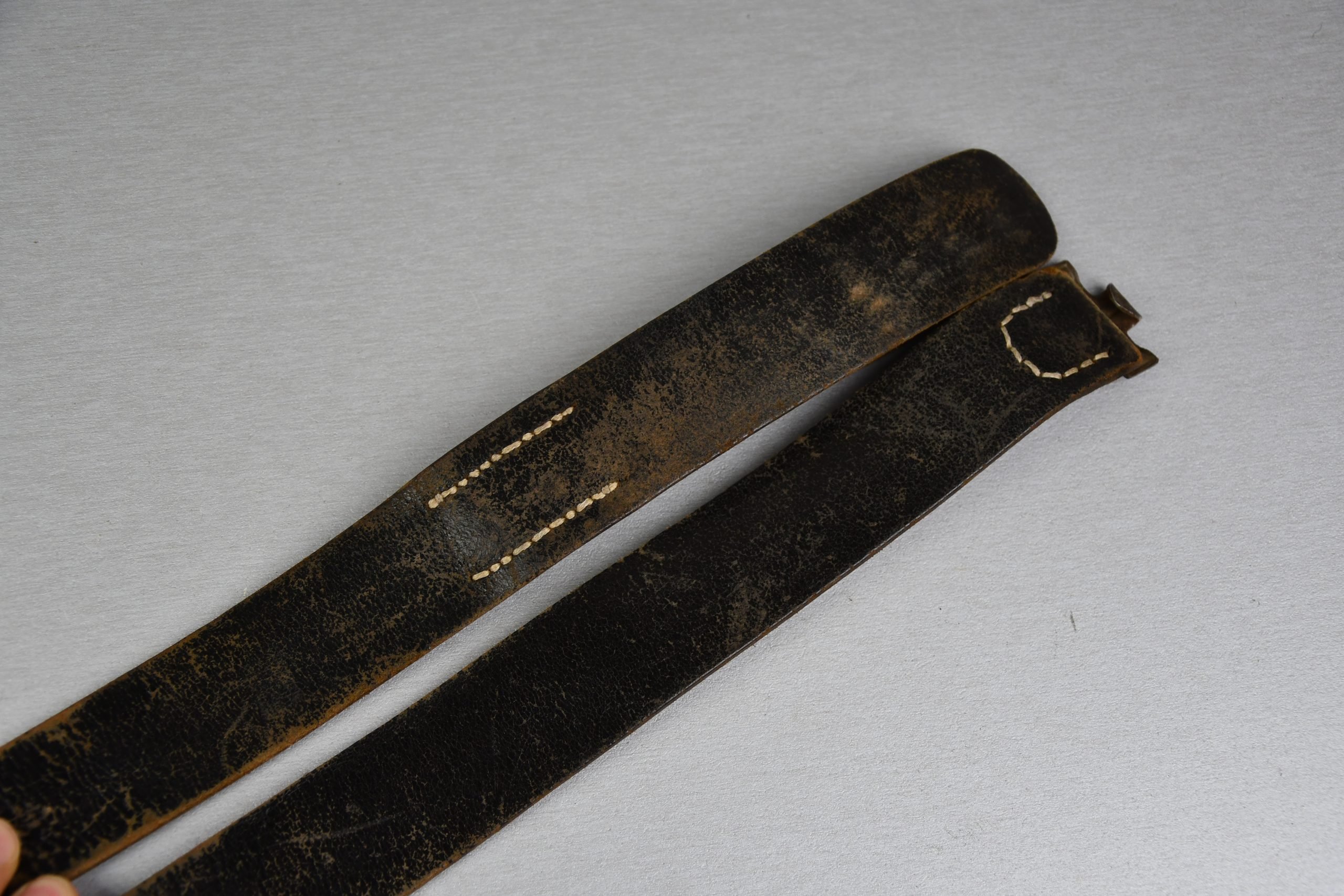 Wehrmacht leather equipment belt 1942 — image 4