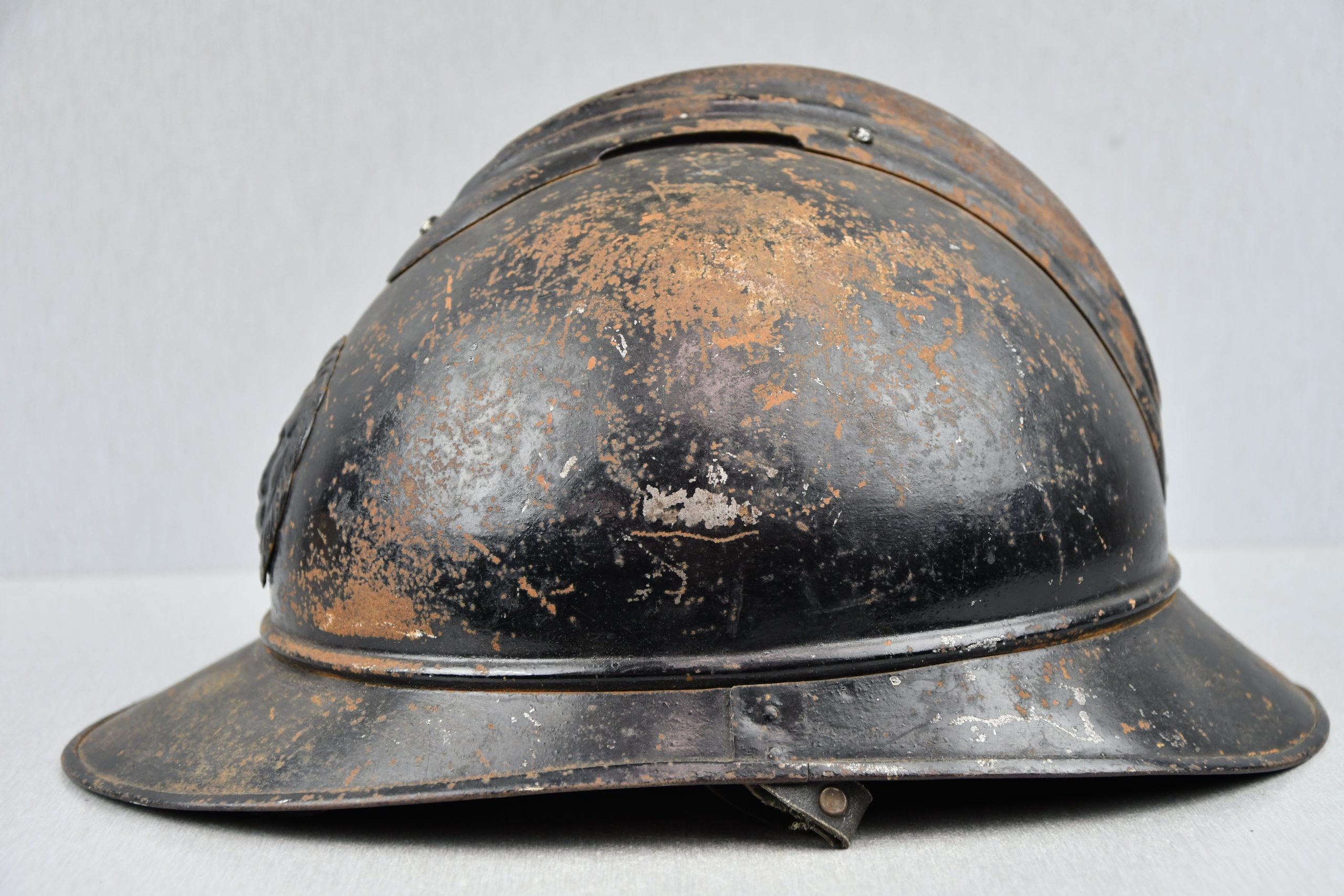 WW1 M1915 black Belgian Adrian helmet for Rijkswacht — image 4