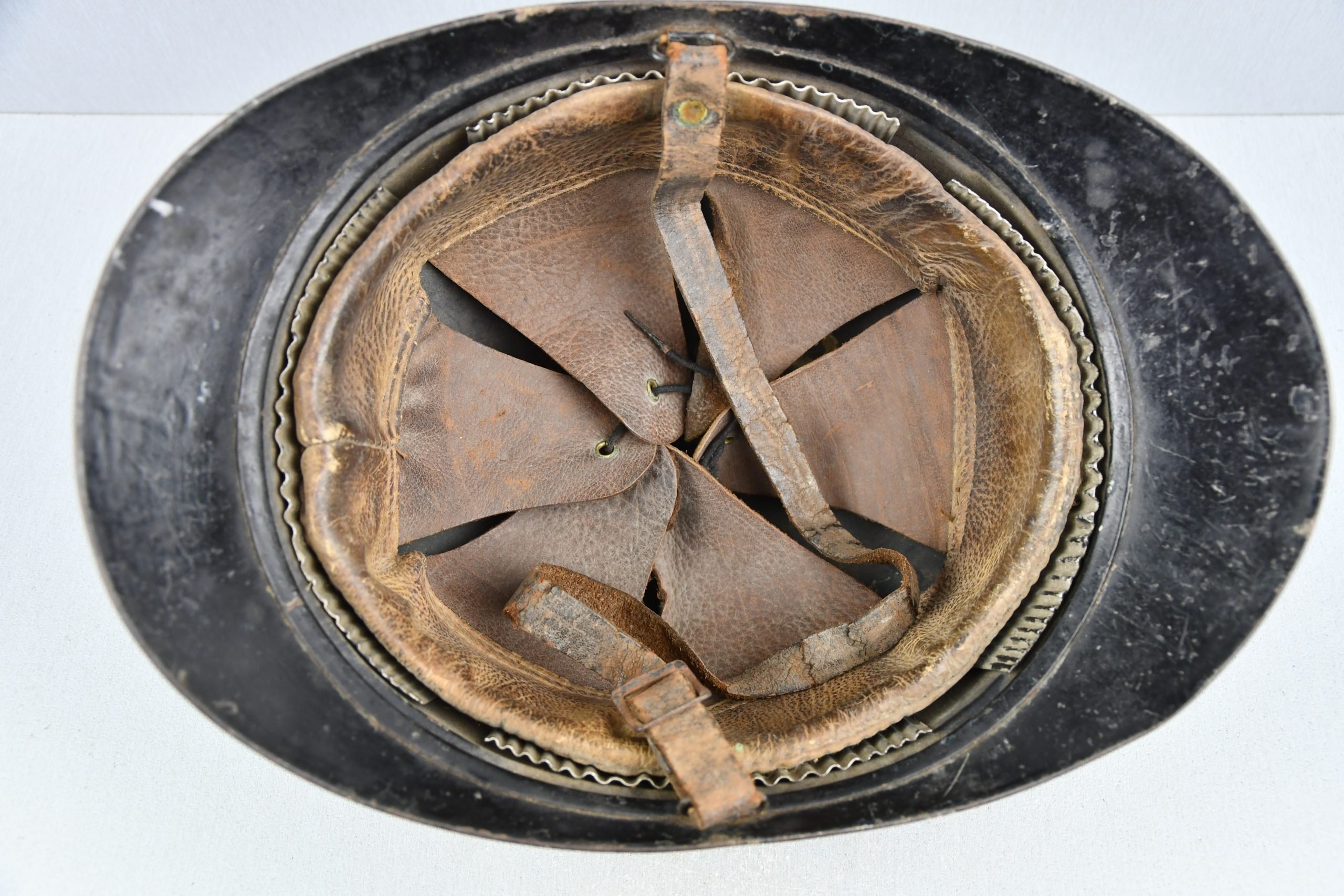 WW1 M1915 black Belgian Adrian helmet for Rijkswacht — image 7