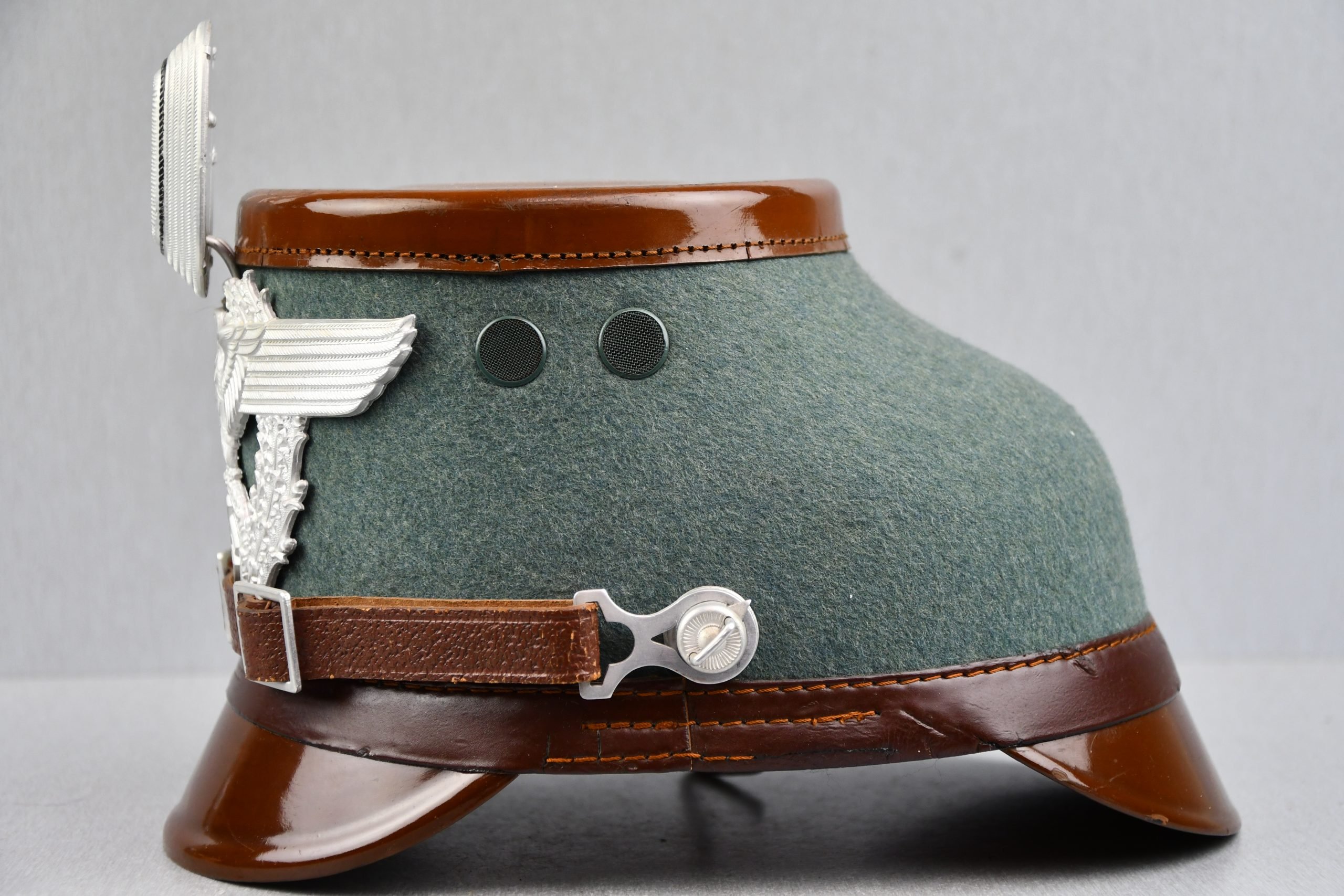 MINT Polizei 'Gendarmerie' Shako (Tschako) by Erel 1939 — image 4