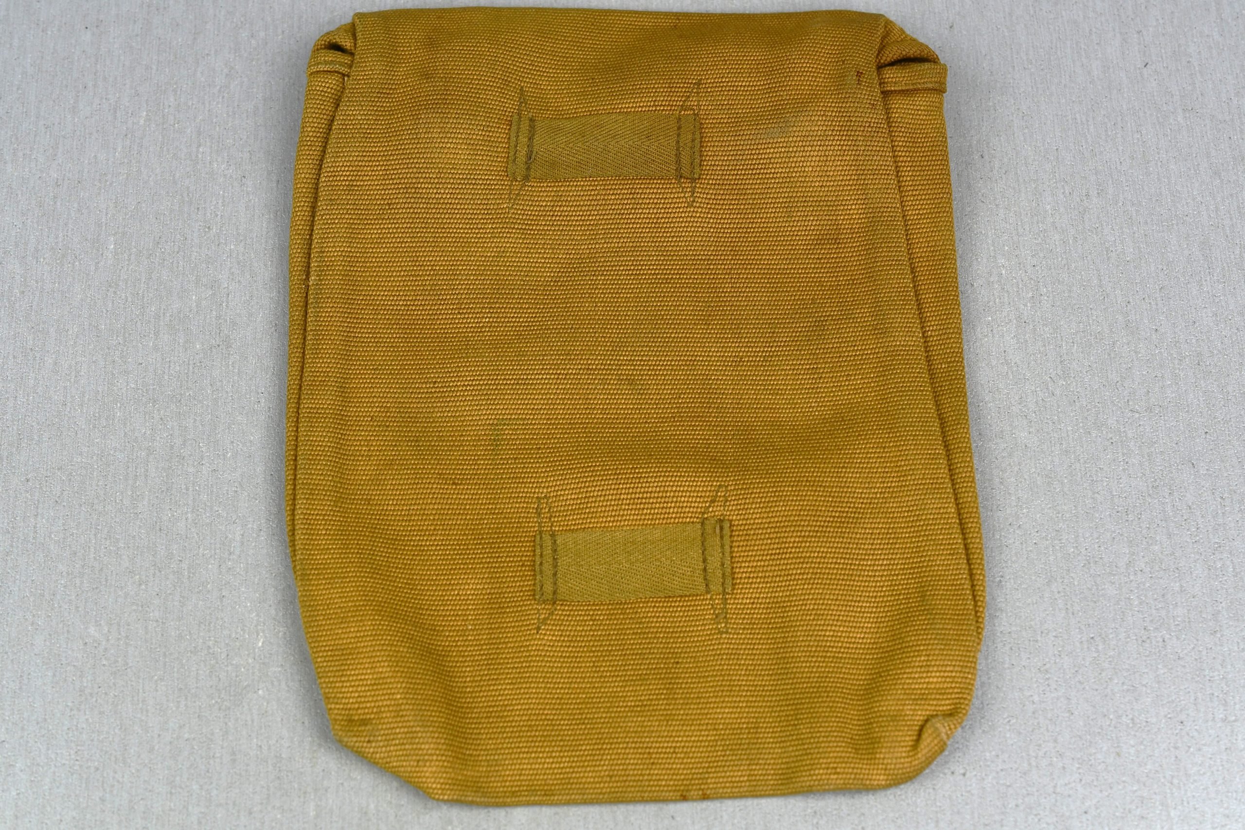 Wehrmacht 'Afrikakorps' tropical gas cap pouch — image 2
