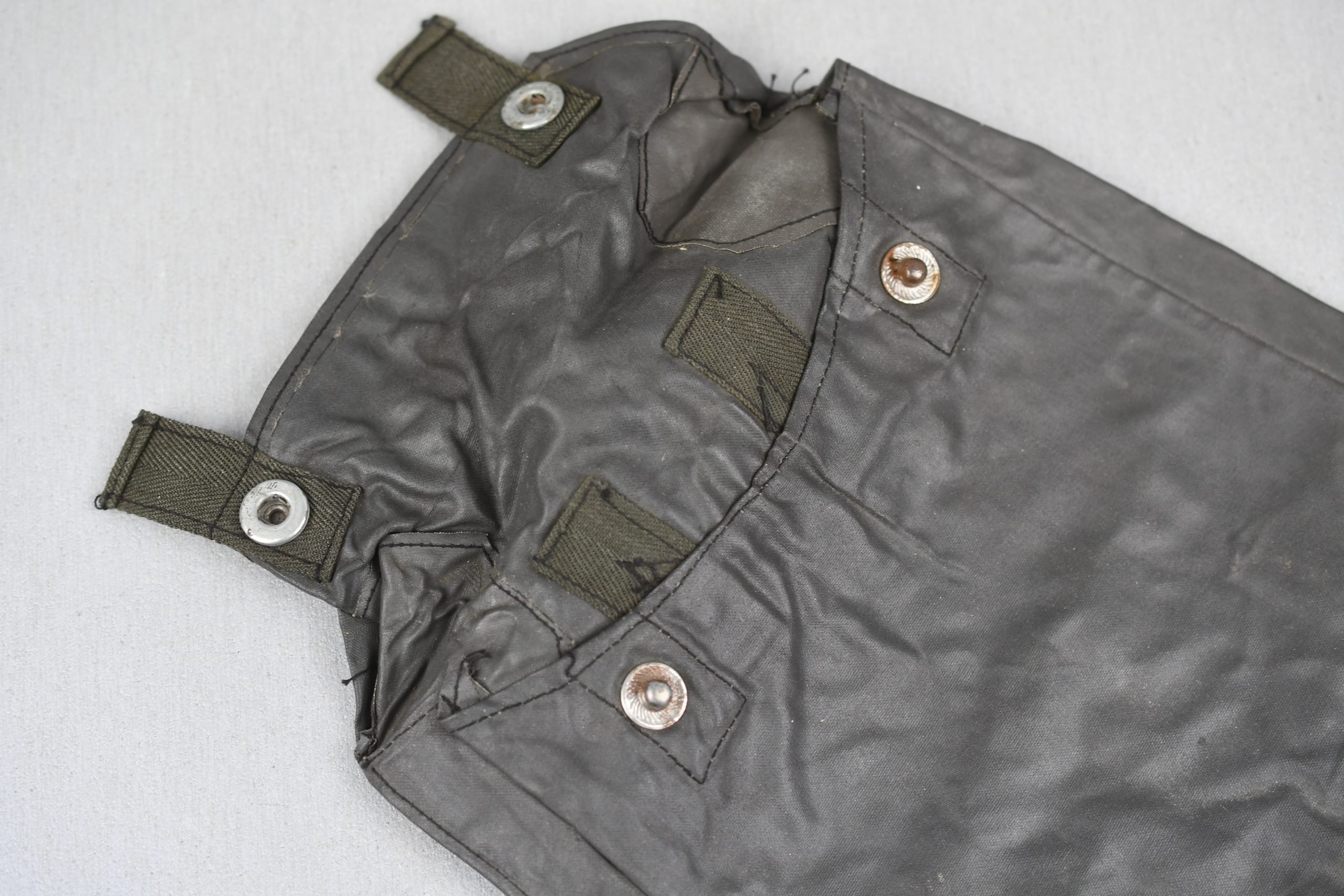 Wehrmacht rubberized gas cape pouch — image 3