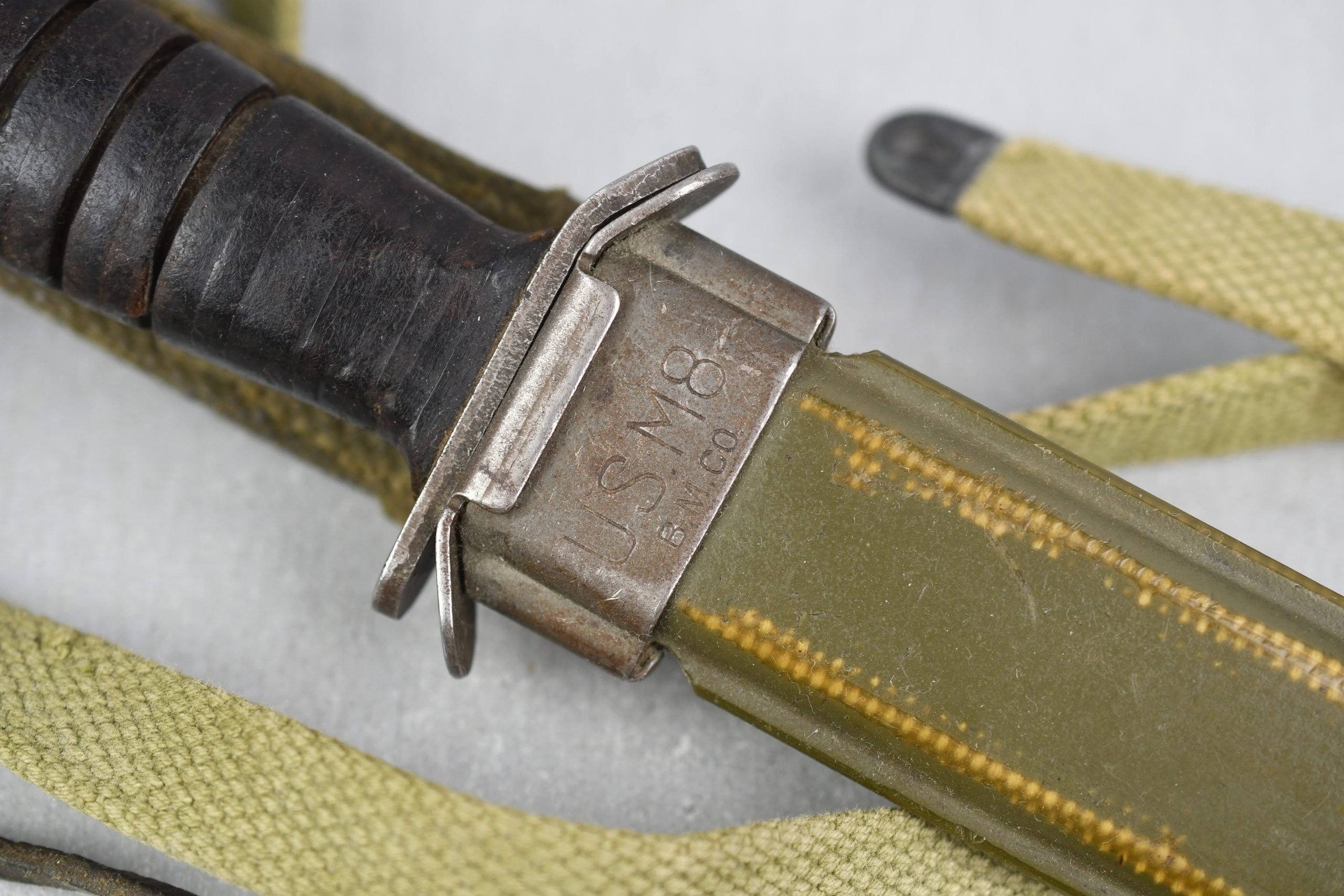 US WW2 M3 Trench Knife by UTICA & M8 Scabbard — image 3