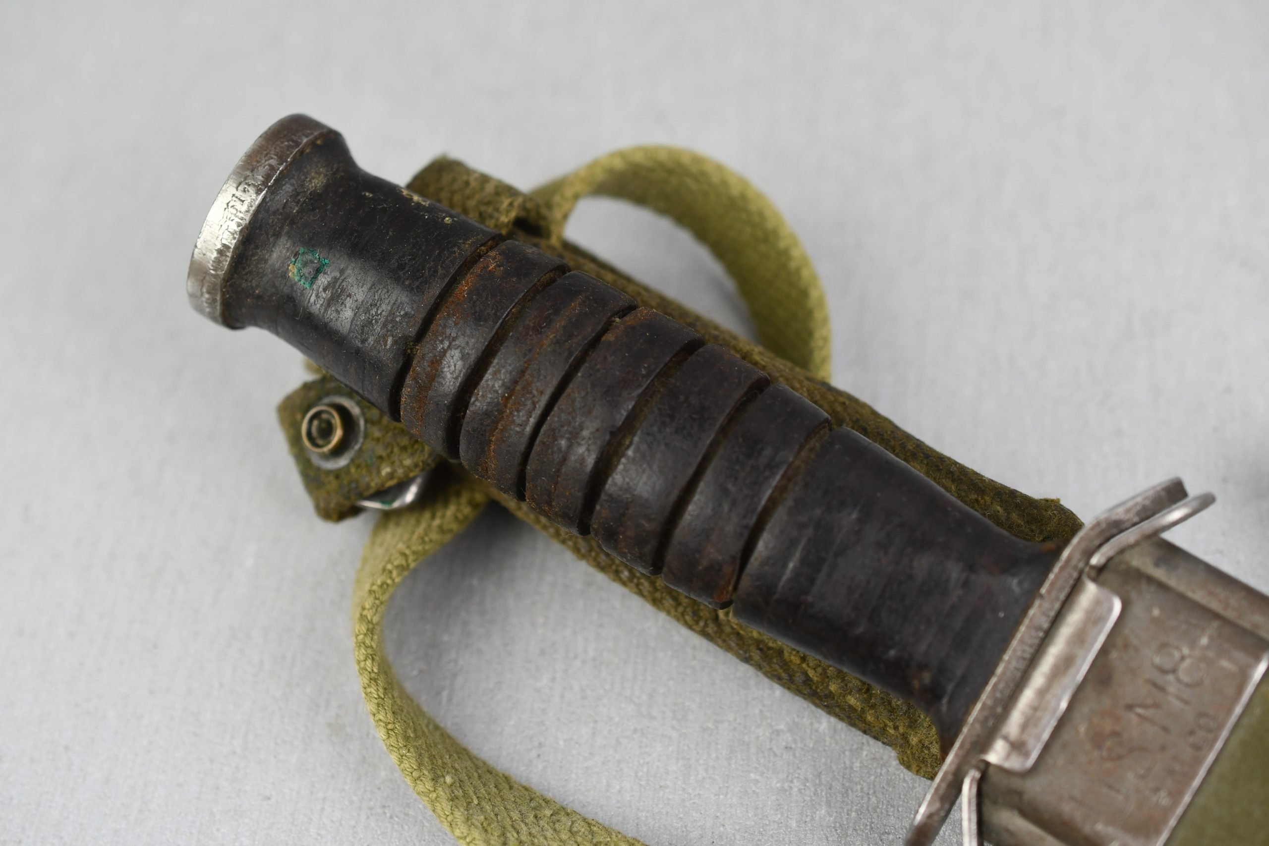 US WW2 M3 Trench Knife by UTICA & M8 Scabbard — image 5