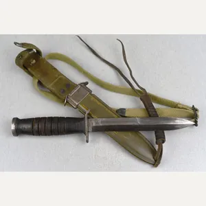 US WW2 M3 Trench Knife by UTICA & M8 Scabbard