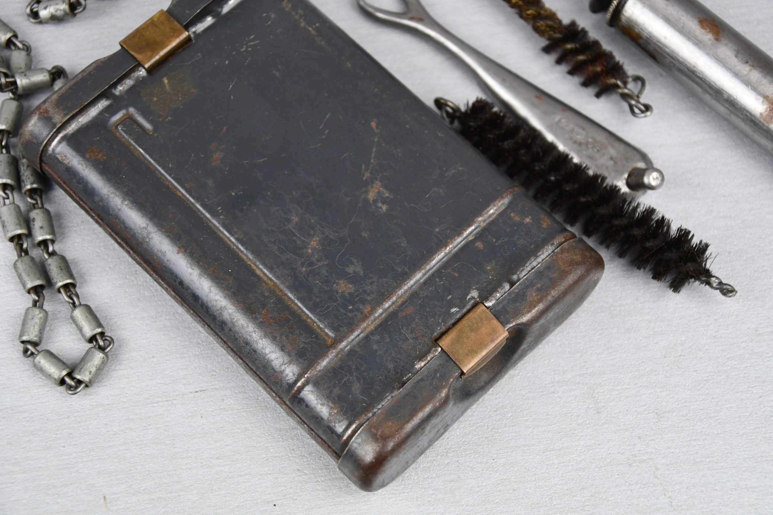 Early Wehrmacht K98 cleaning kit by Hawig 1940 — image 2