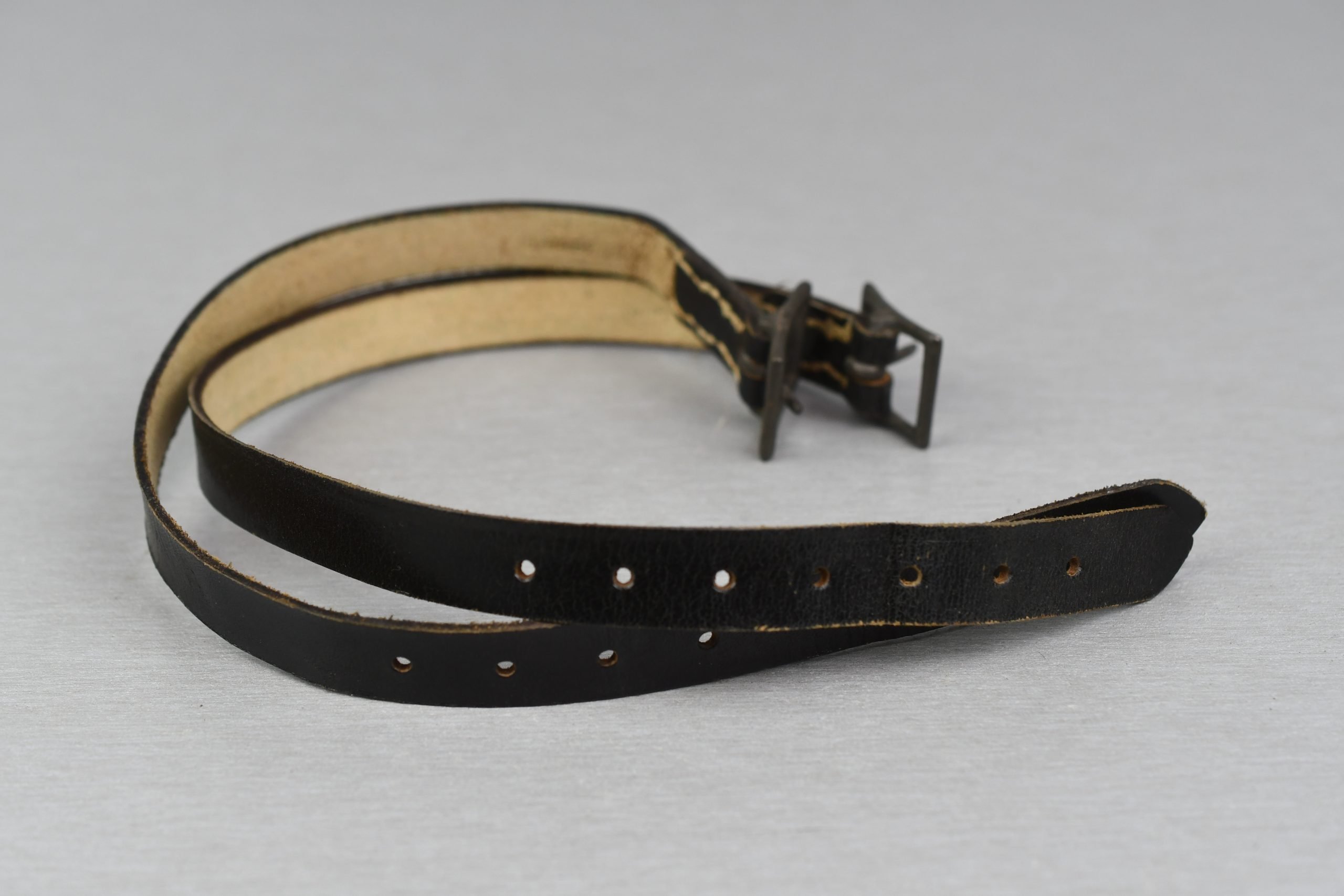 MINT Wehrmacht equipment strap set 'Mantelriem' with RBNR. — image 2