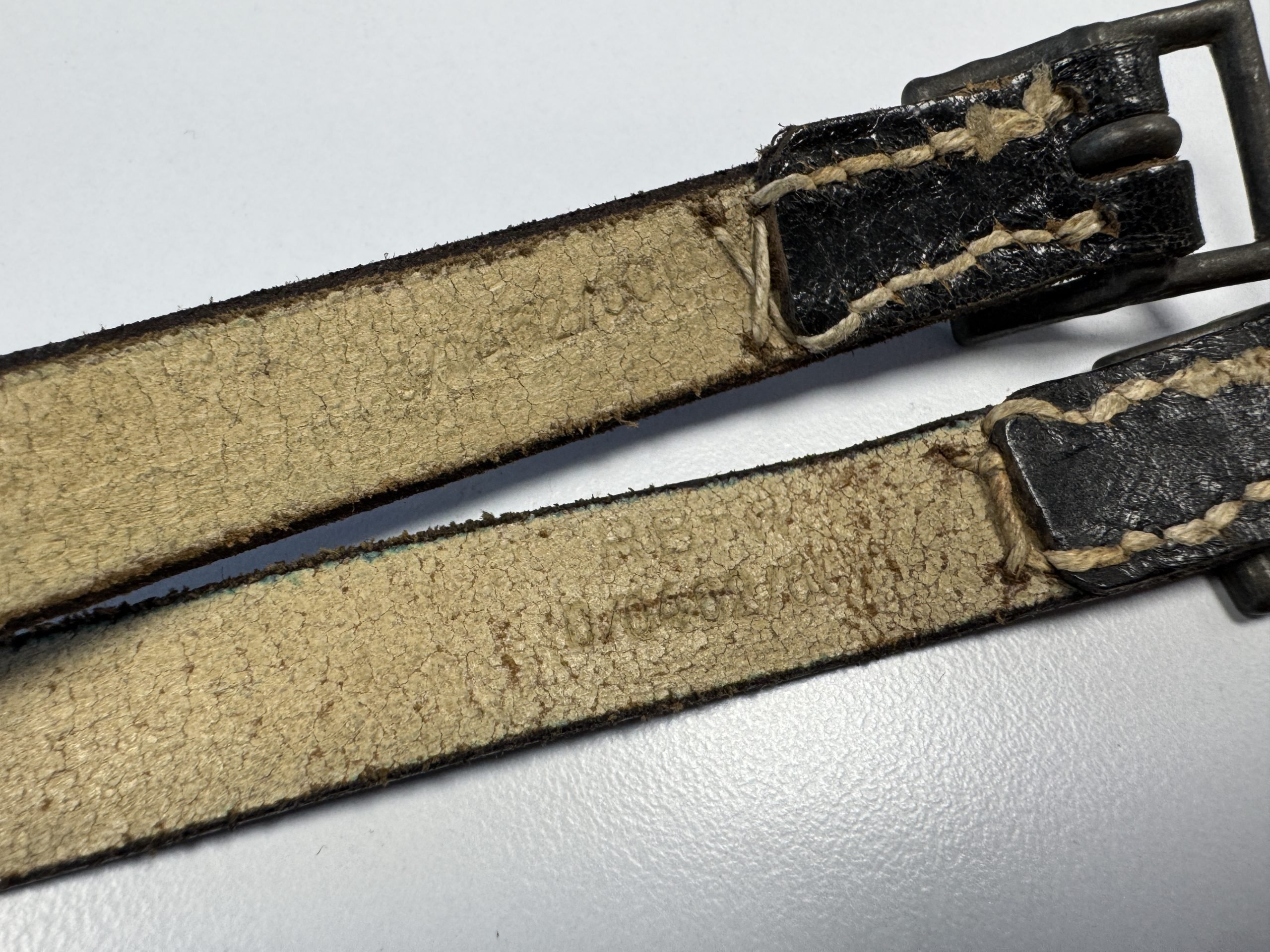 MINT Wehrmacht equipment strap set 'Mantelriem' with RBNR. — image 4