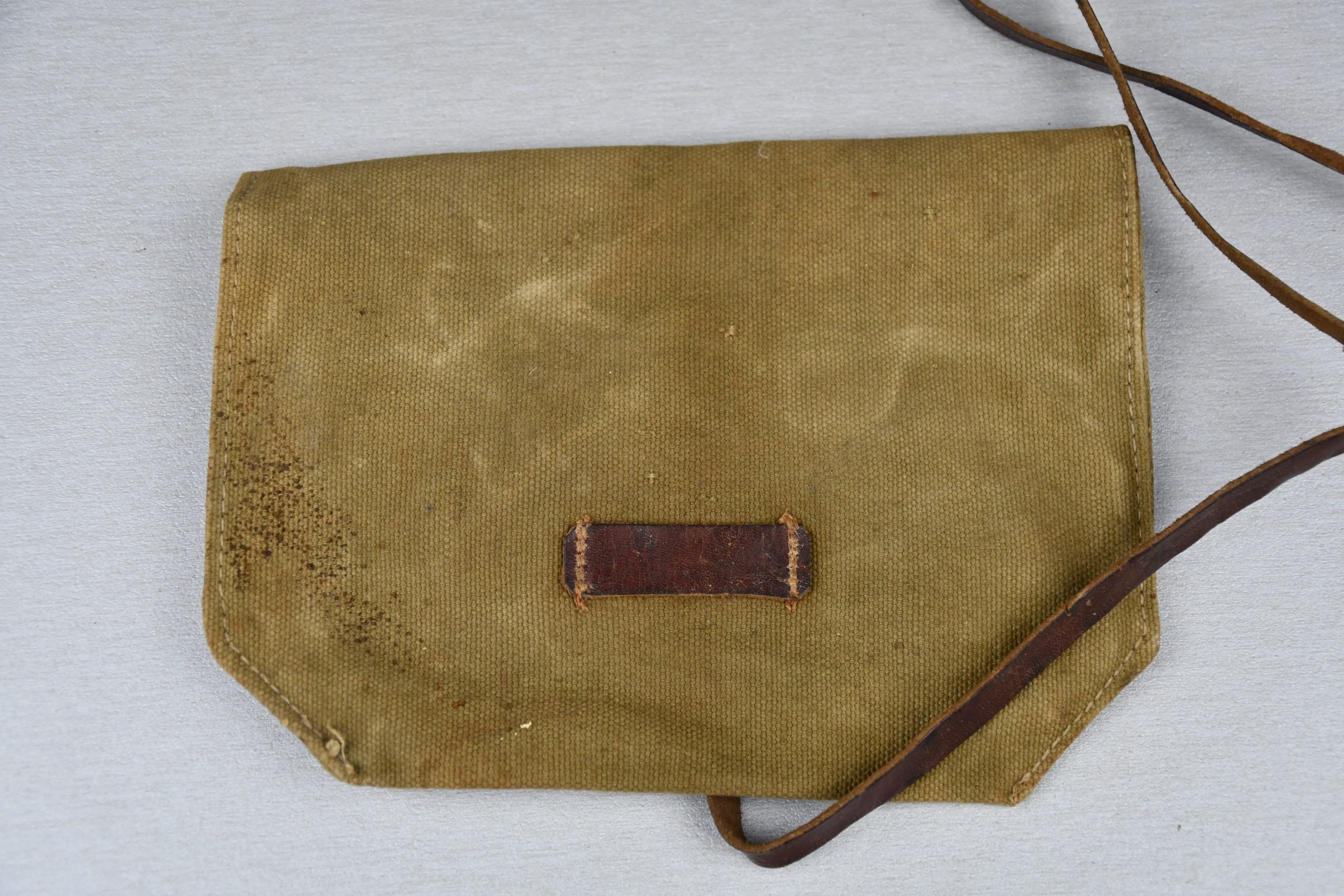 German personal item pouch — image 2
