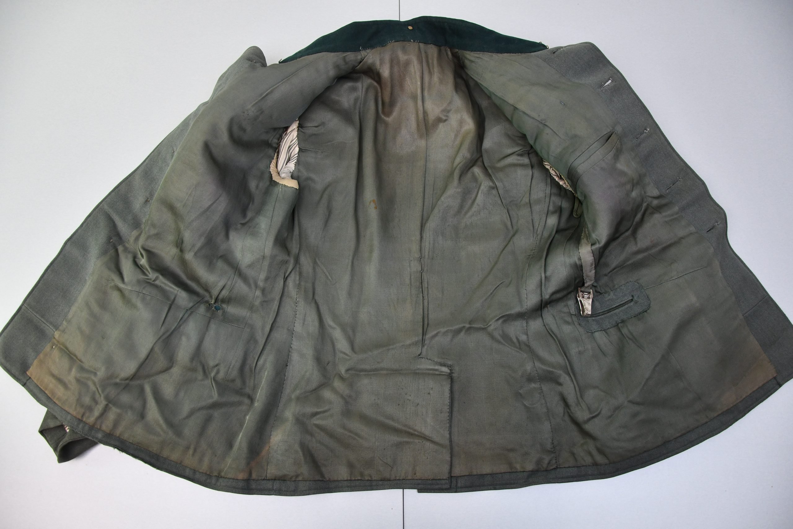 M36 army (Heer) medical doctor 'hauptarzt' Feldbluse with Afrika campaign cufftitle — image 25