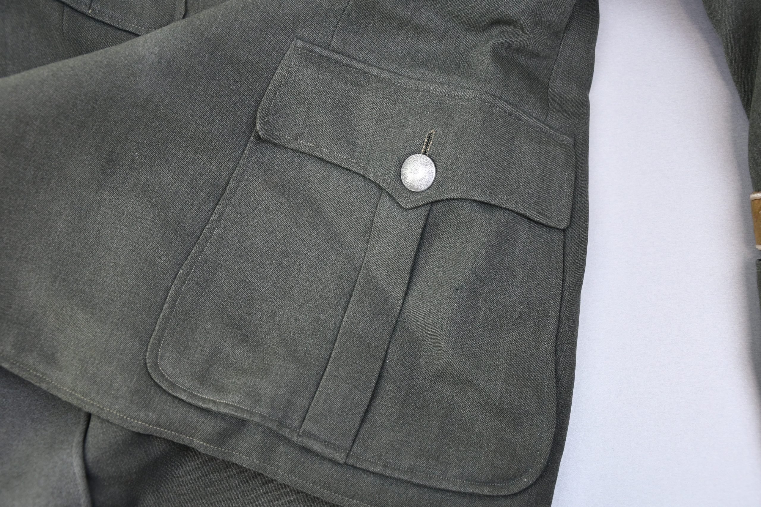 M36 army (Heer) medical doctor 'hauptarzt' Feldbluse with Afrika campaign cufftitle — image 6