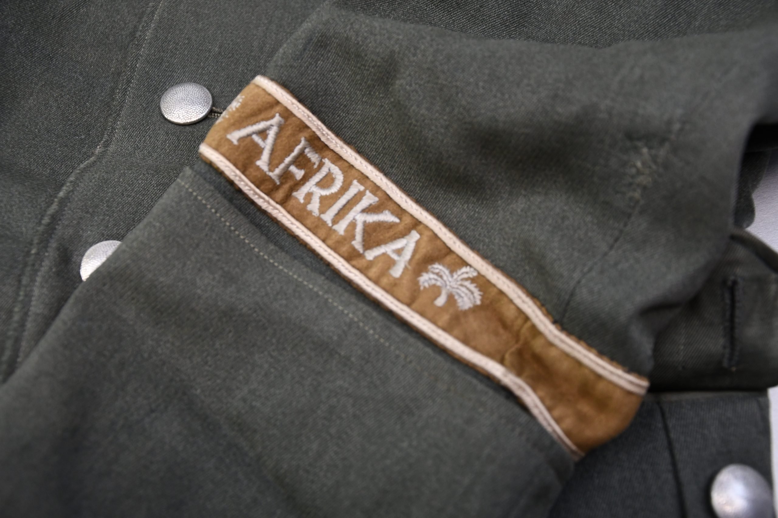 M36 army (Heer) medical doctor 'hauptarzt' Feldbluse with Afrika campaign cufftitle — image 8