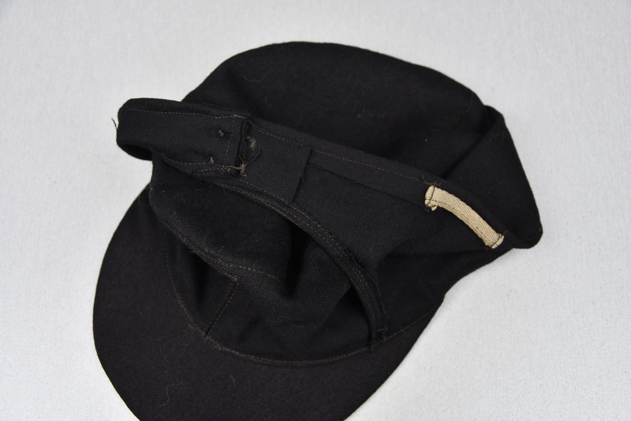 M43 Waffen-SS black panzer cap — image 11