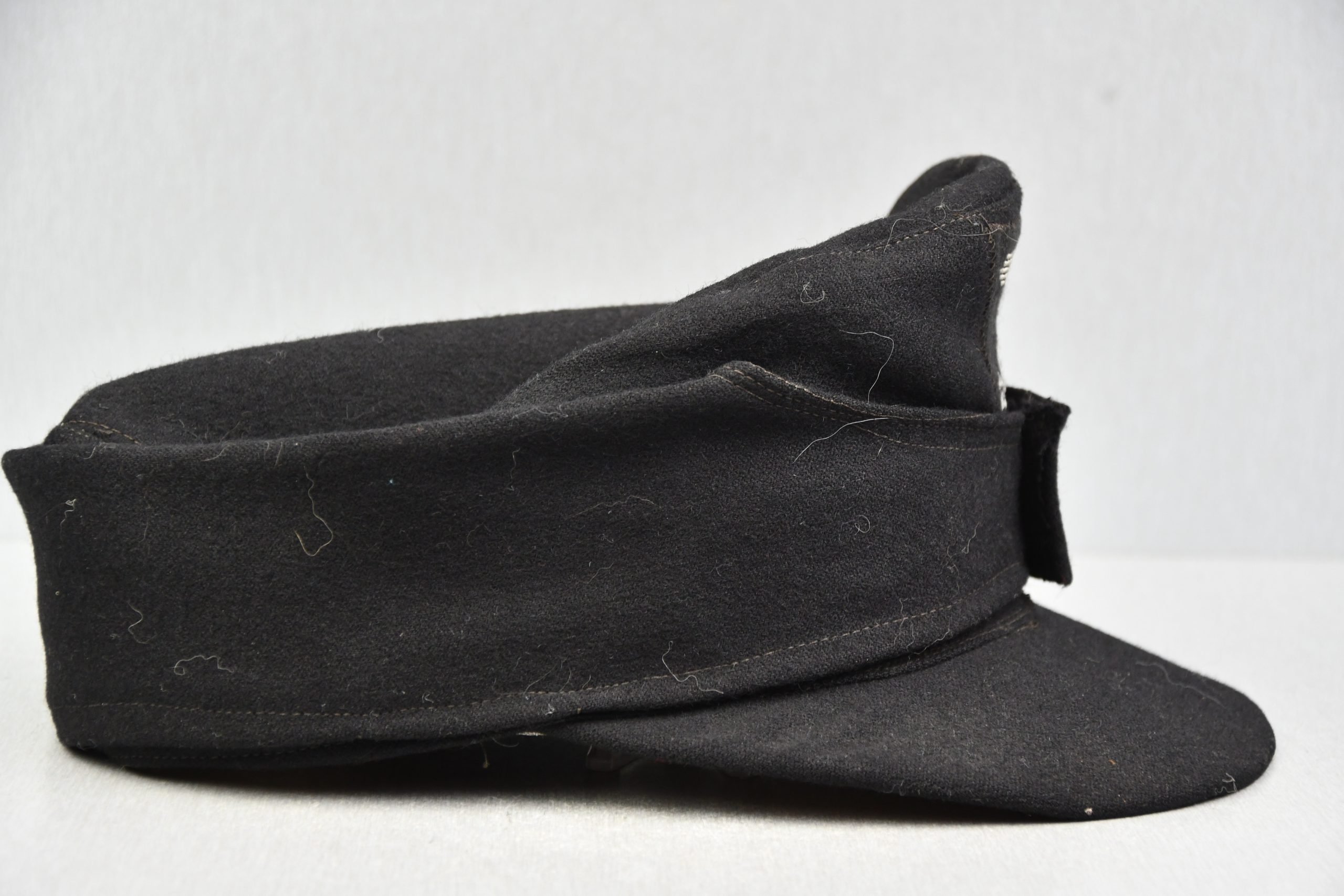 M43 Waffen-SS black panzer cap — image 6
