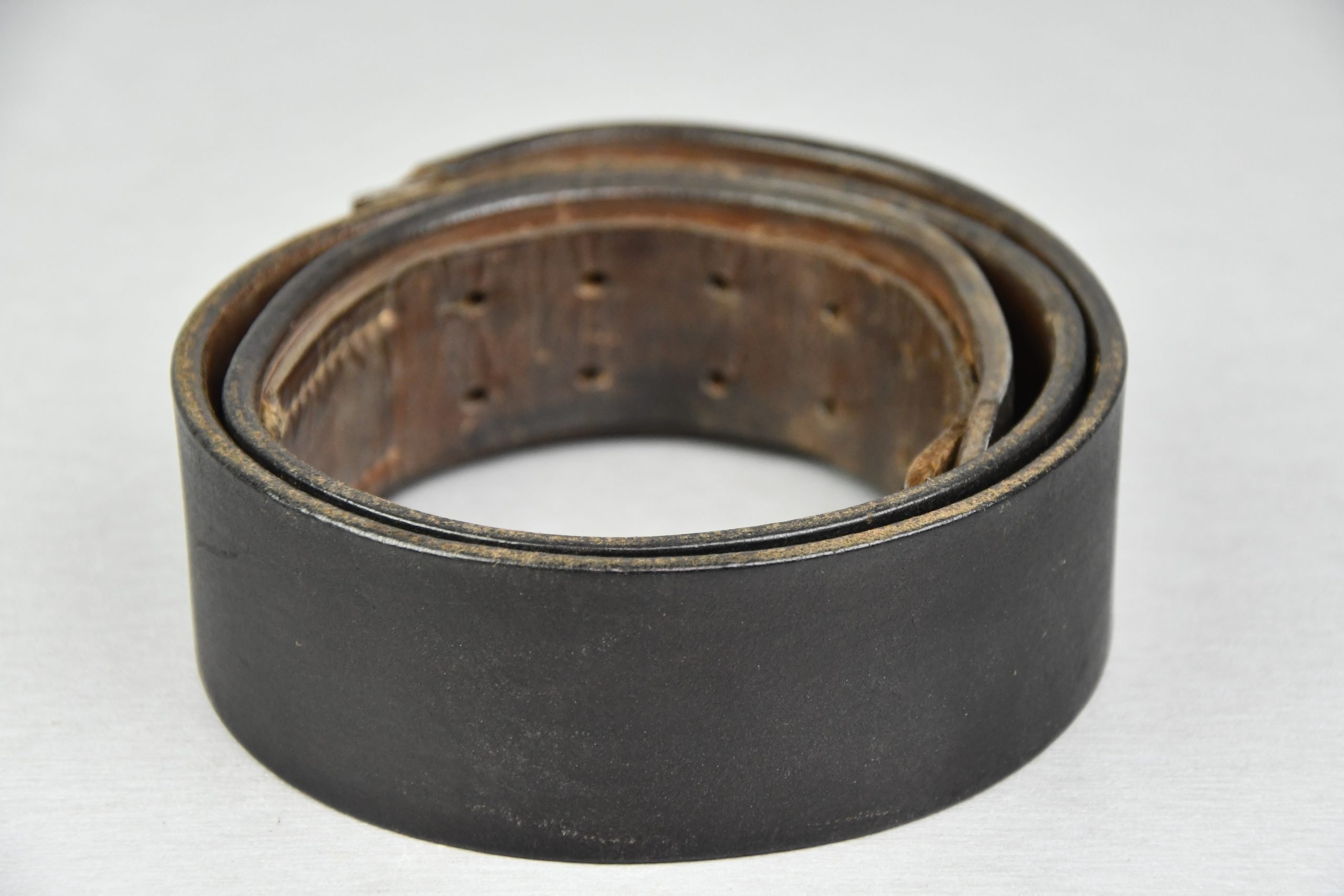 Wehrmacht leather equipment belt ca. 1941 — image 2
