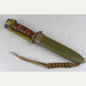 US WW2 M3 Trench Knife & M8 Scabbard with tan …