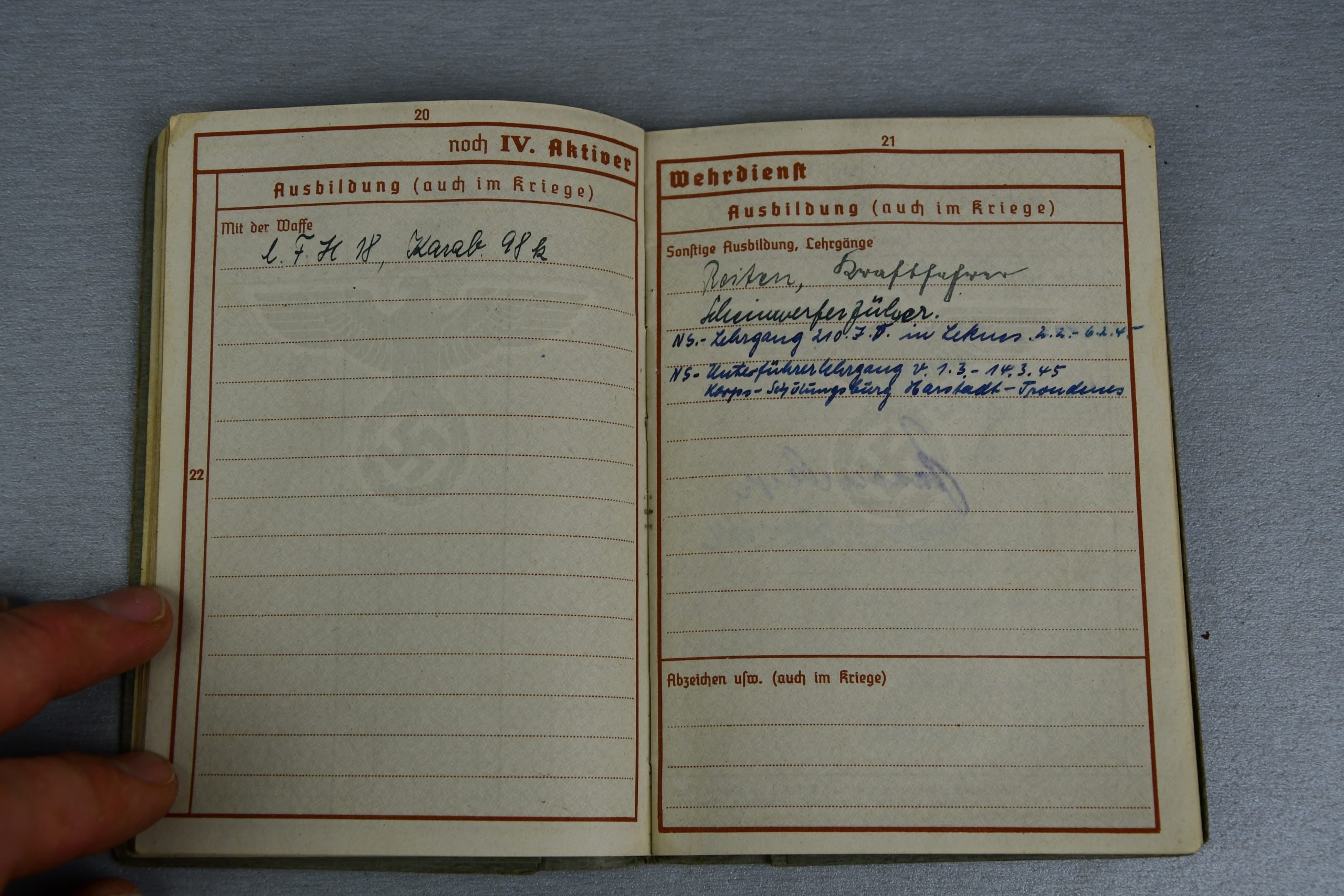 Army (Heer) Wehrpass paper grouping Uffz. K. Herkelmann Coastal Artillery Norway 1945 Lapplandschild — image 18