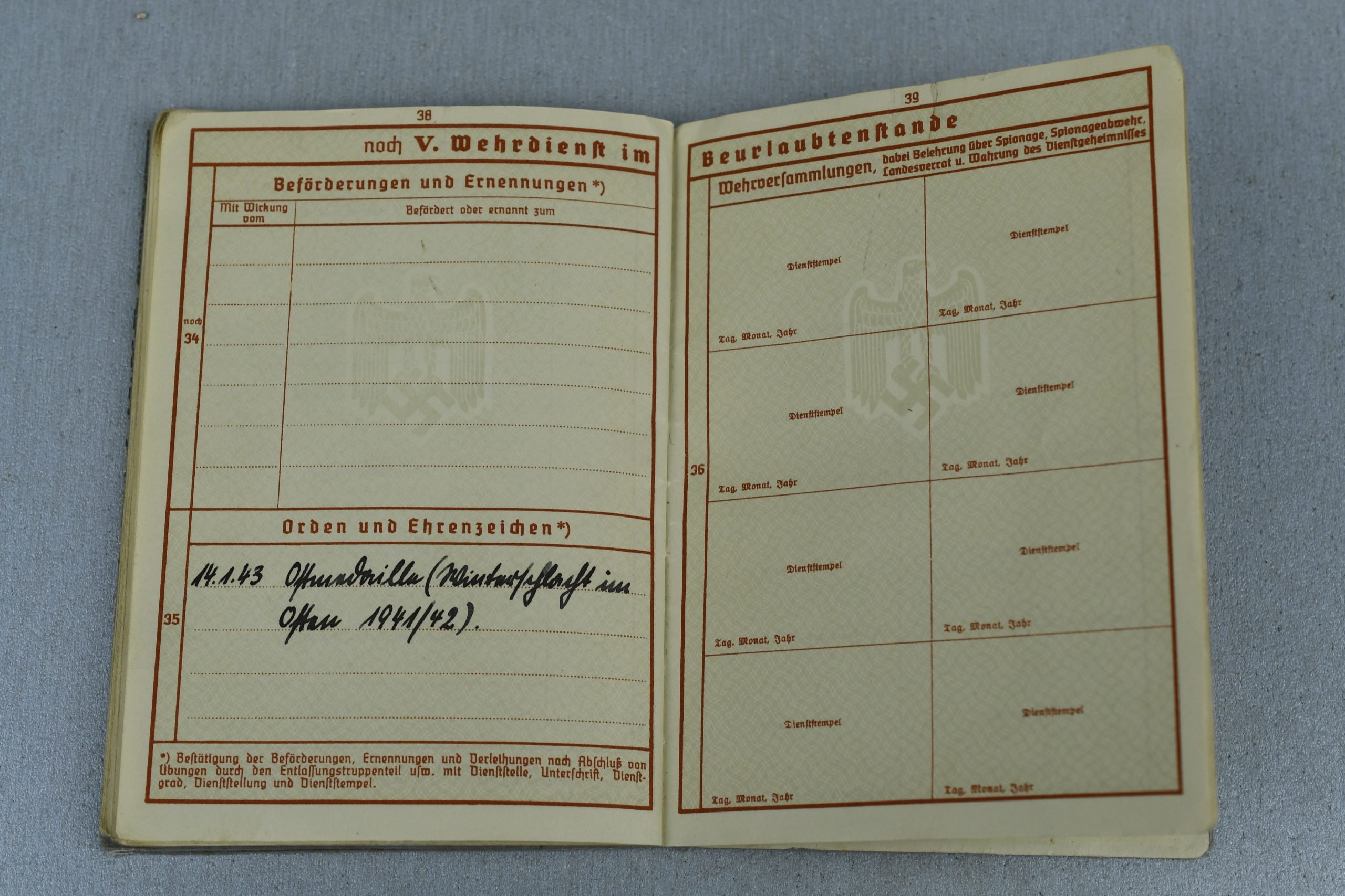 Luftwaffe Wehrpass and Soldbuch grouping Hauptfeldwebel W. Lübeck — image 14