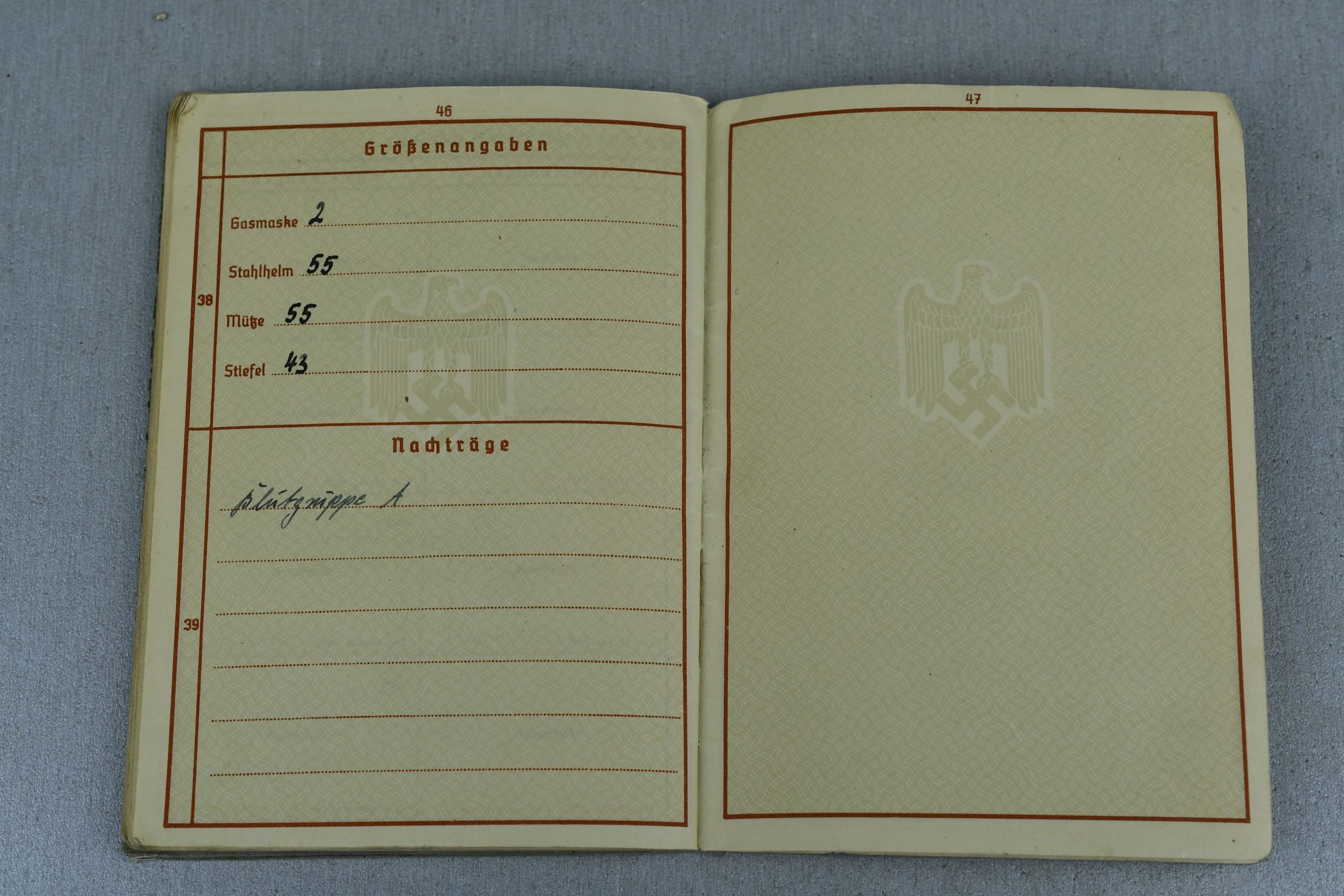 Luftwaffe Wehrpass and Soldbuch grouping Hauptfeldwebel W. Lübeck — image 15