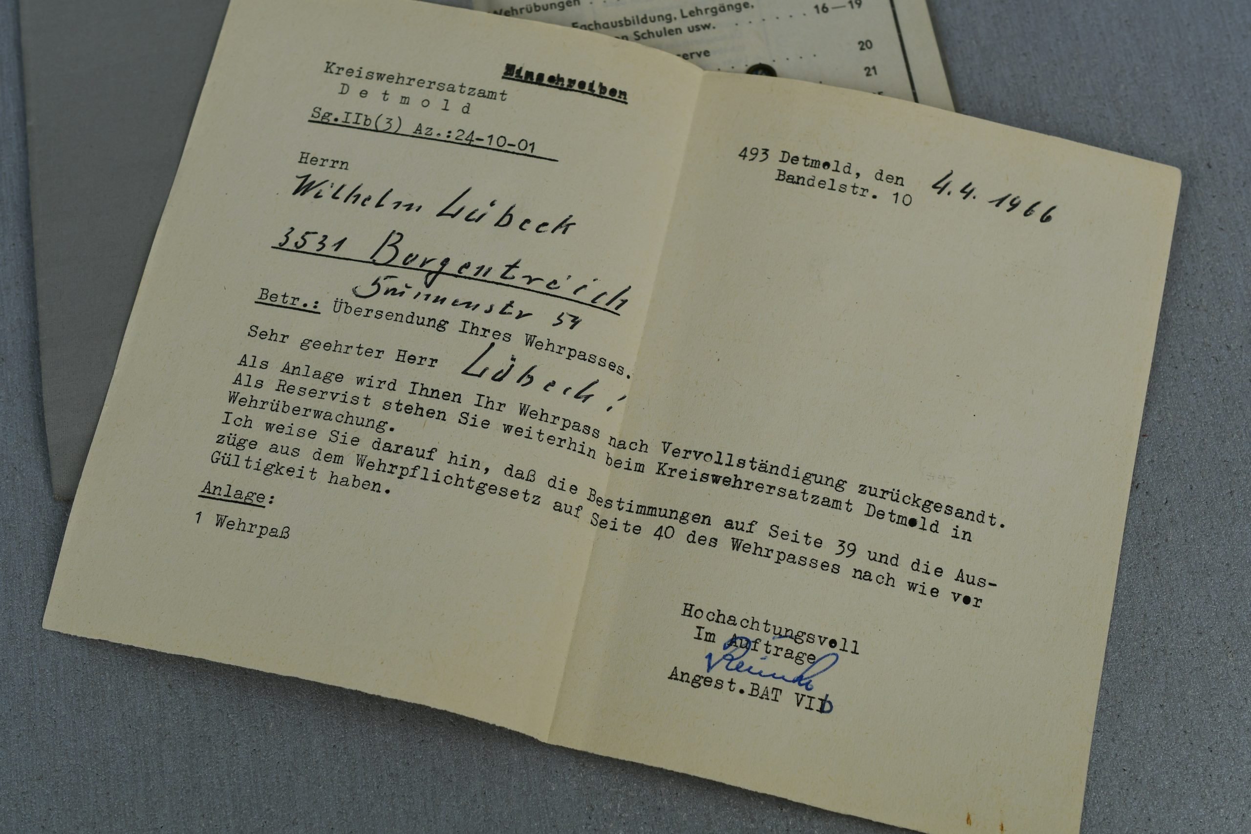 Luftwaffe Wehrpass and Soldbuch grouping Hauptfeldwebel W. Lübeck — image 33