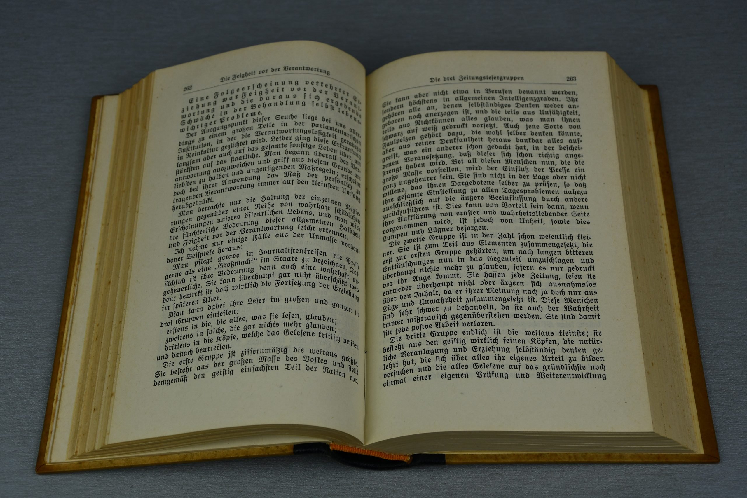 Adolf Hitler's Mein Kampf wedding edition 'Köln' 1941 — image 5