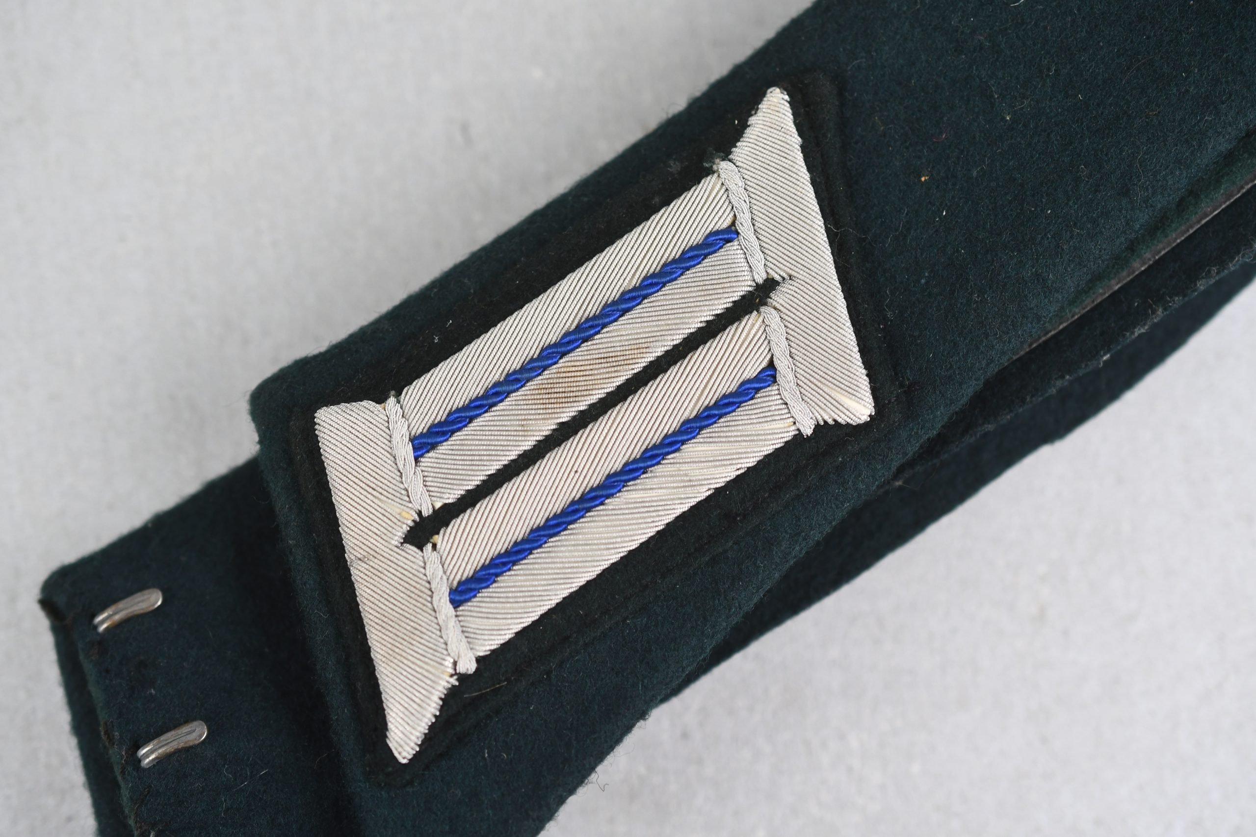 M36 army (Heer) collar for officer 'Arzt' Feldbluse — image 5