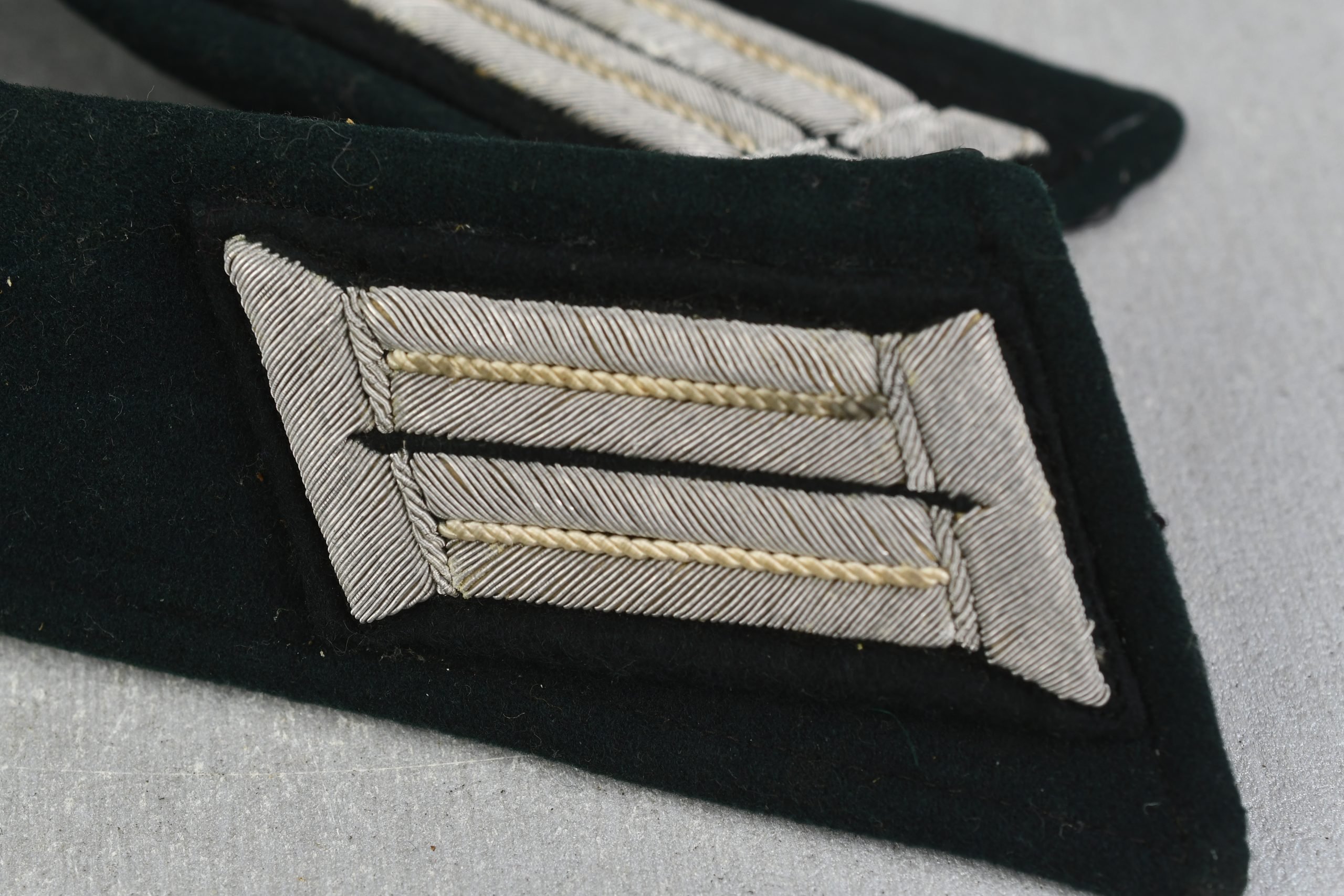 M36 army (Heer) collar for officer Infantrie Feldbluse — image 3