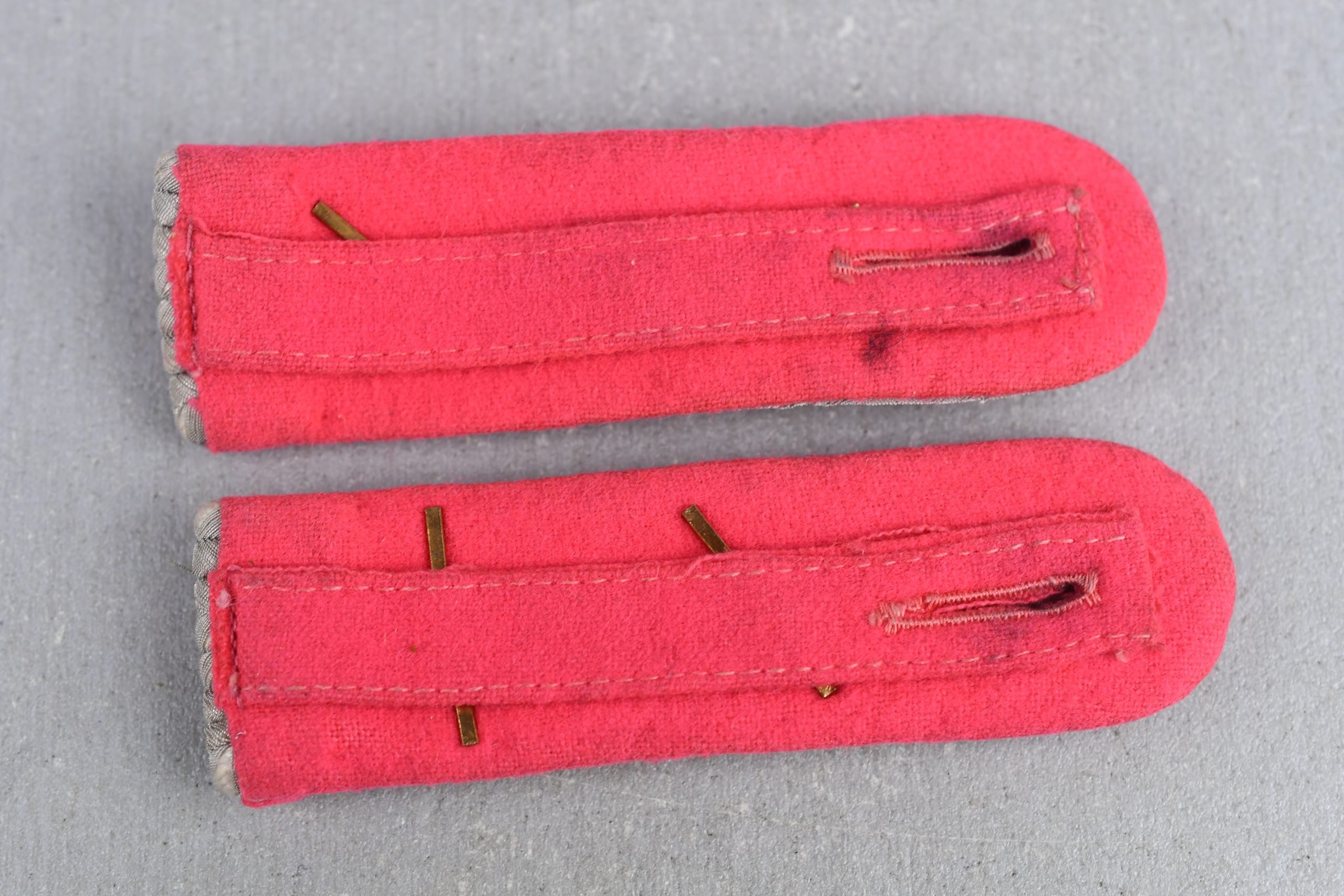 Army (Heer) Panzer officer slip-on boards for Hauptmann — image 3