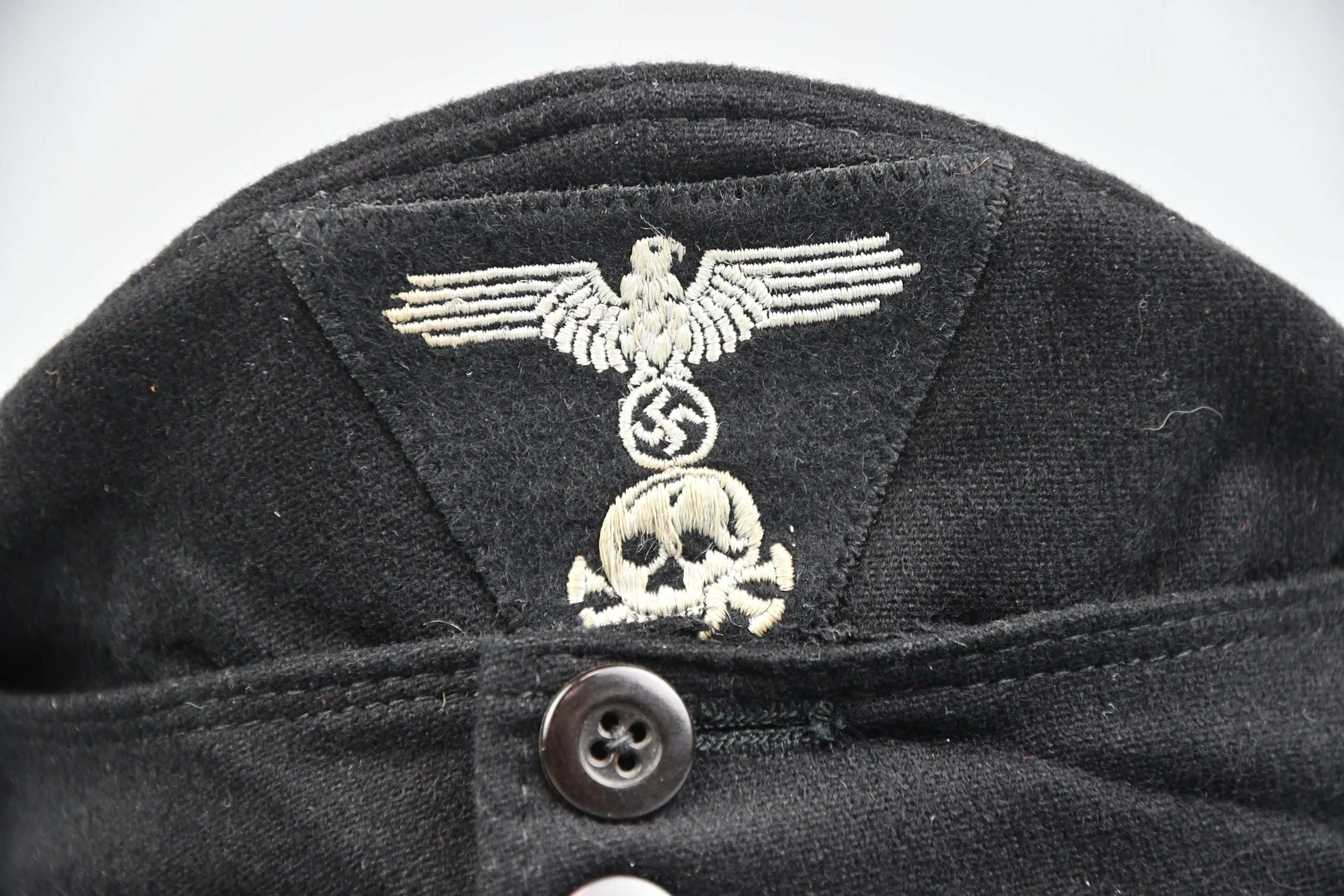 M43 Waffen-SS black panzer cap — image 3