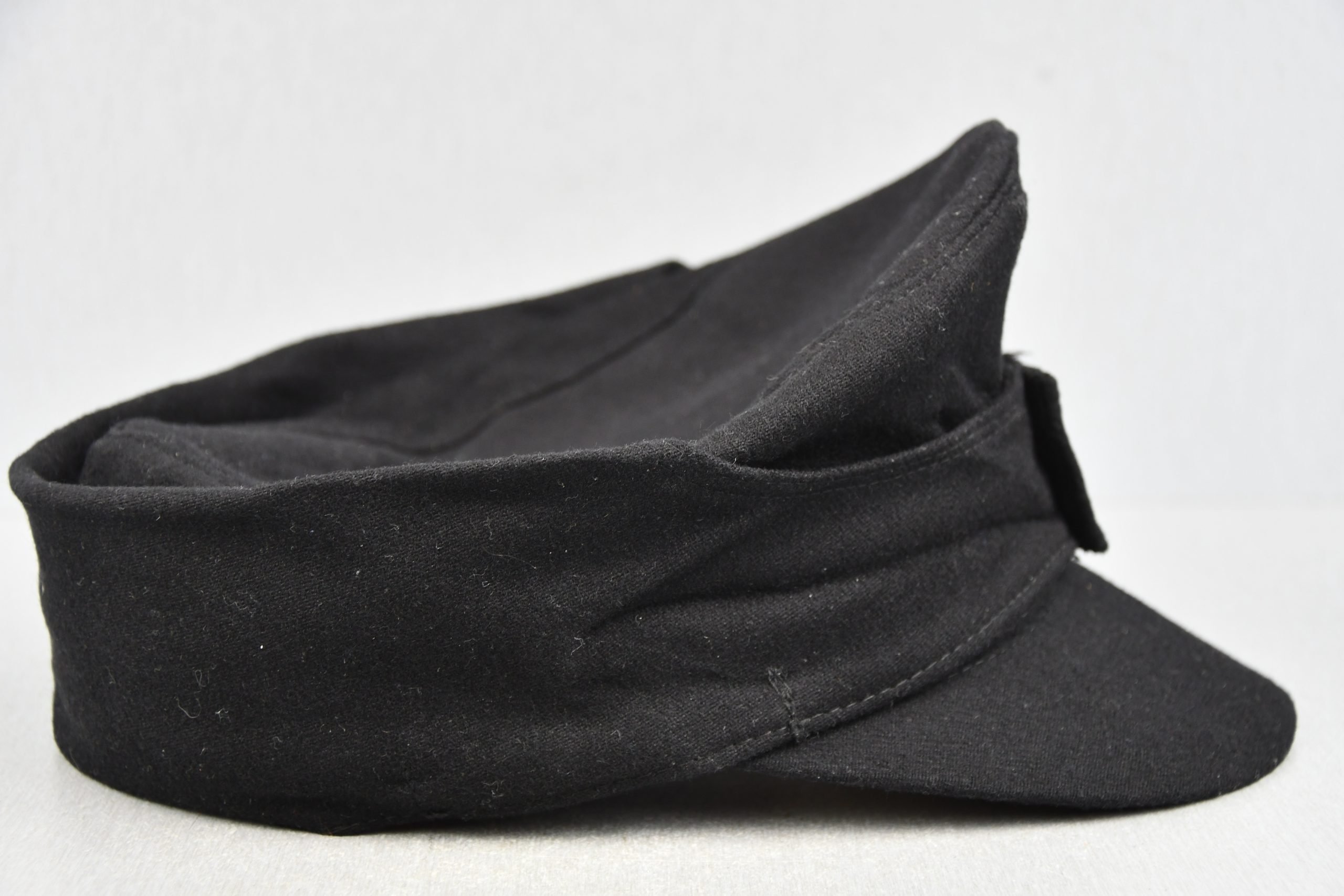 M43 Waffen-SS black panzer cap — image 6