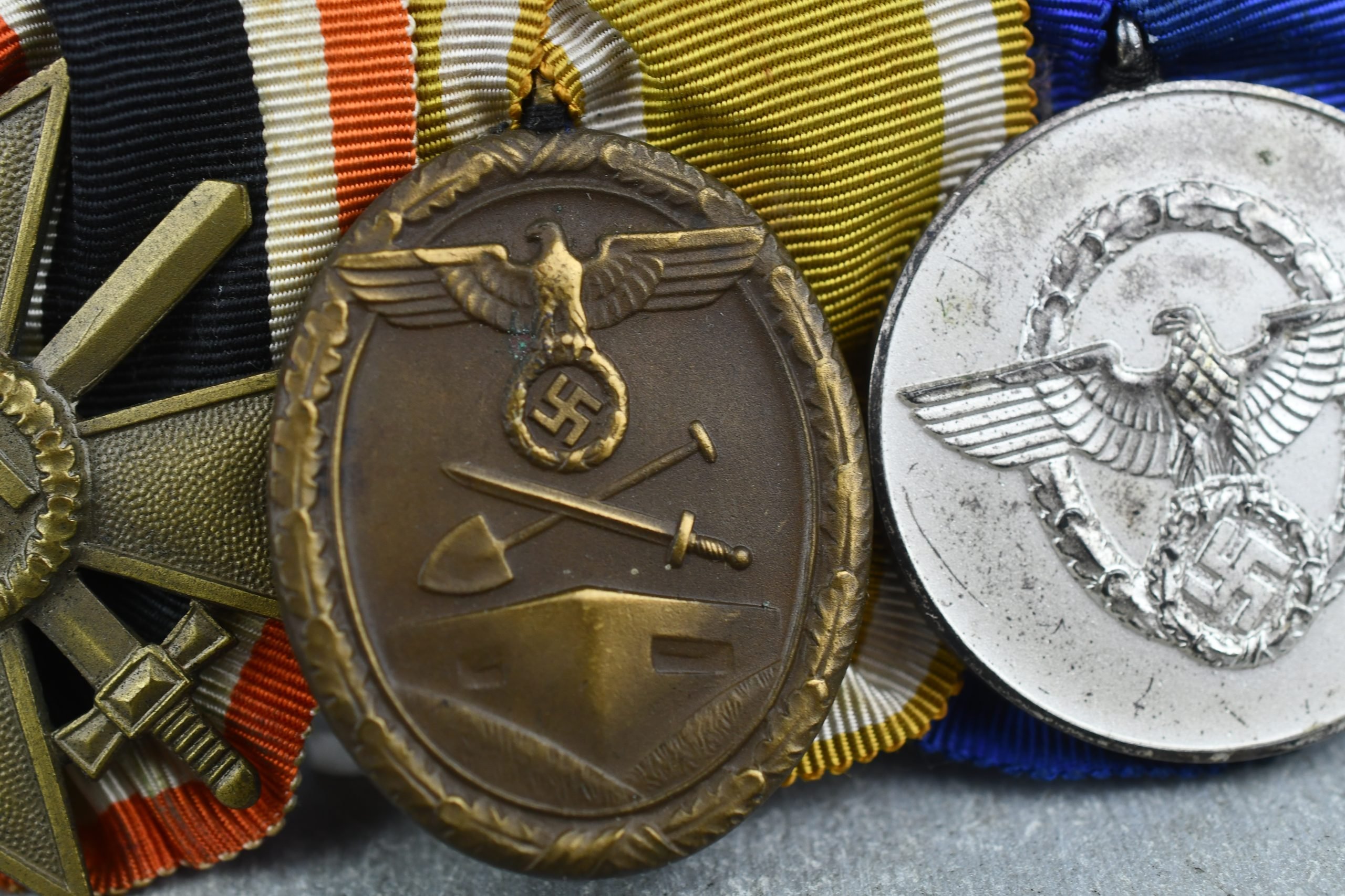 German 'Polizei' 3 place medal bar — image 3