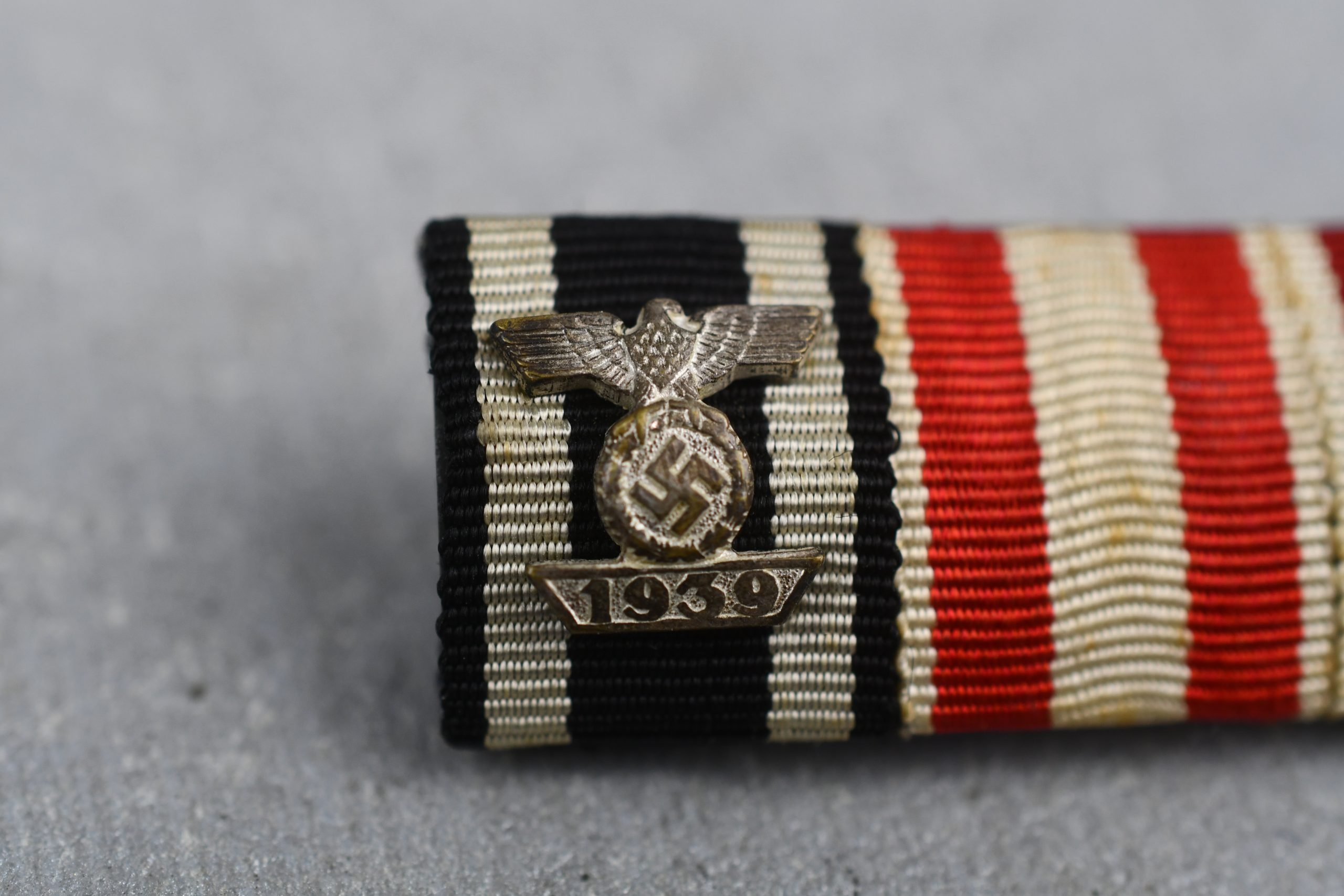 Kriegsmarine eight place ribbon bar with both WW1 & WW2 medals maker marked — image 3