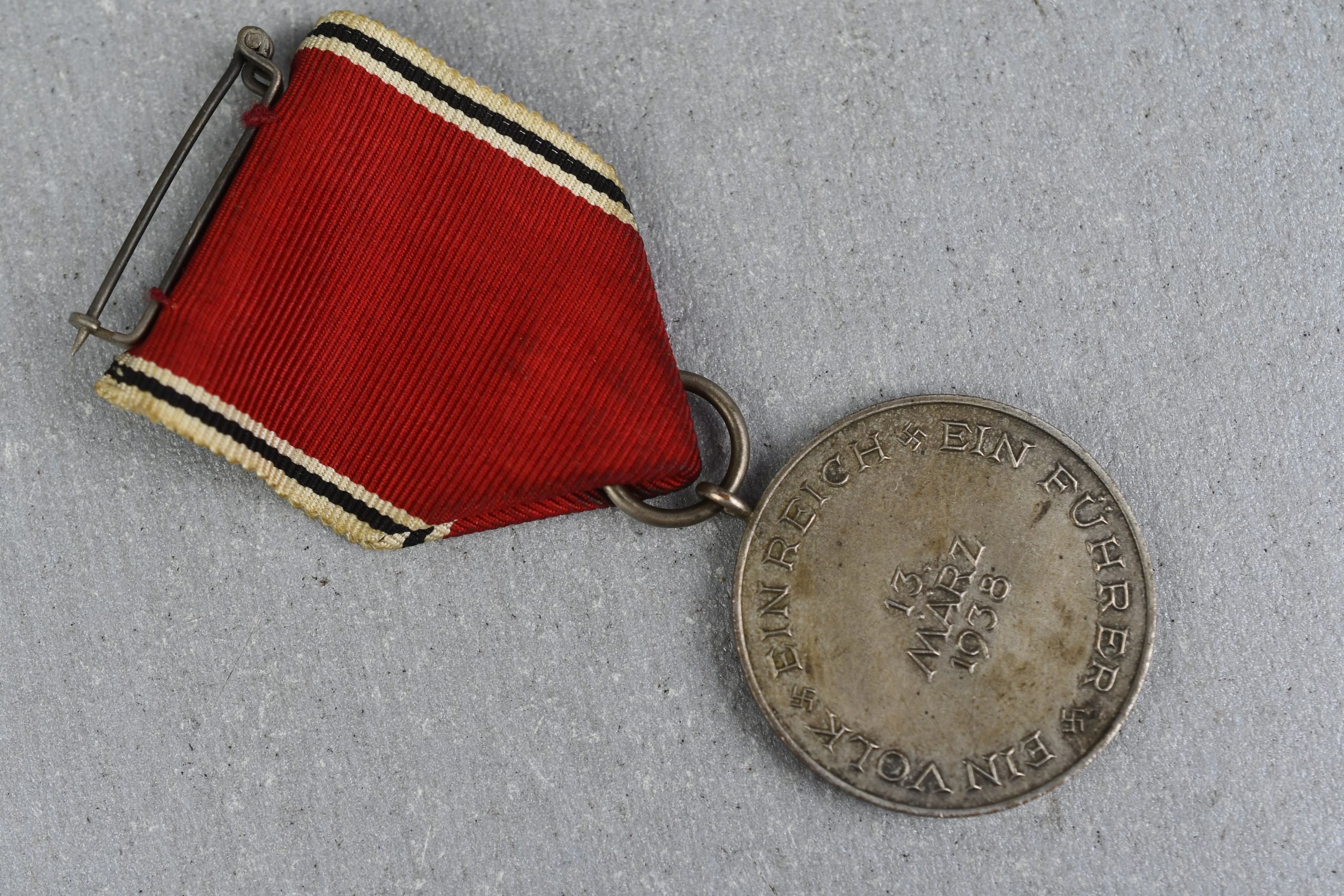 German 'Austrian occupation' medal 13 März 1938 — image 4