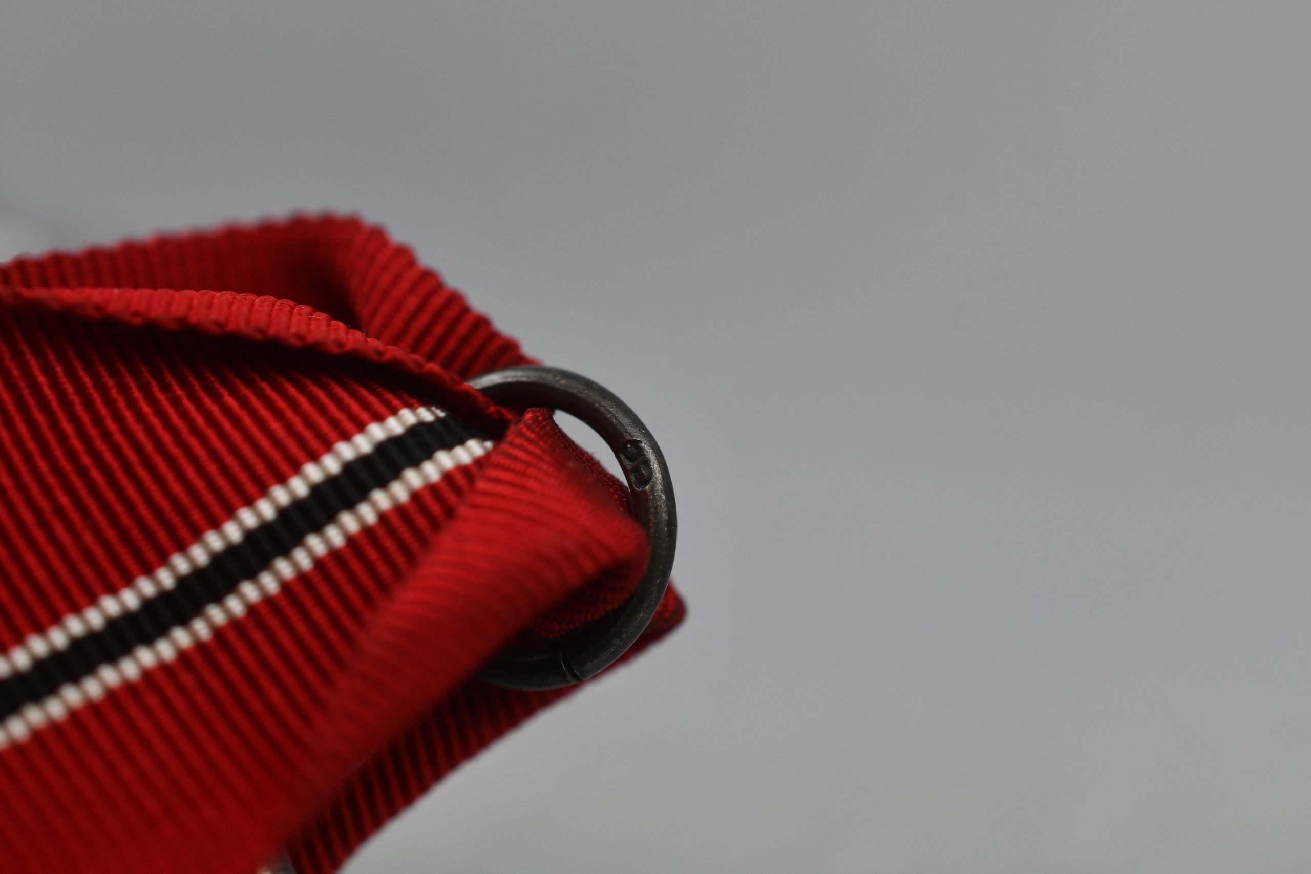 MINT Eastern Front Medal 'Ostmedaille' by '65' Klein & Quenzer — image 3