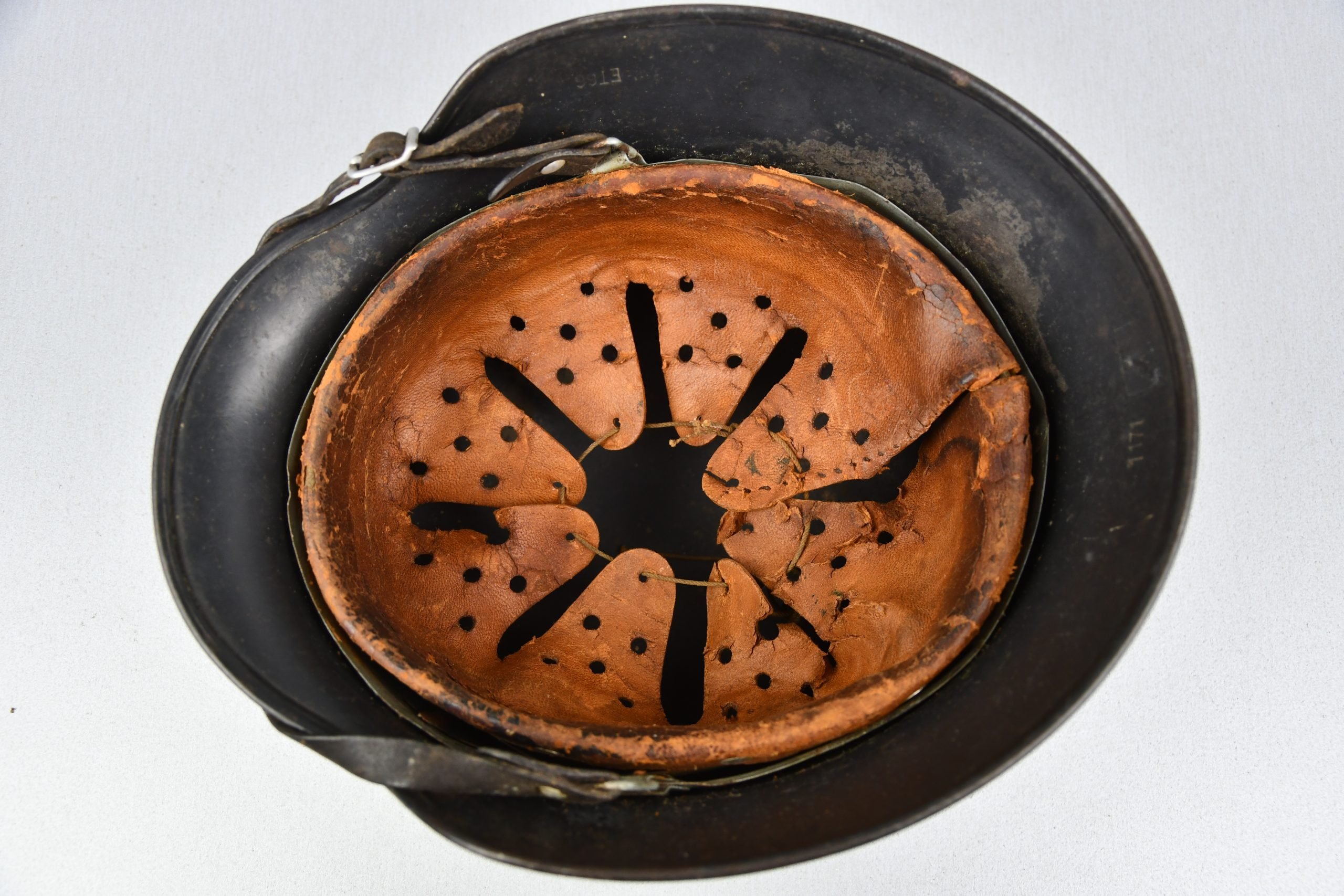 M40 Luftwaffe single decal steel helmet ET66 — image 8