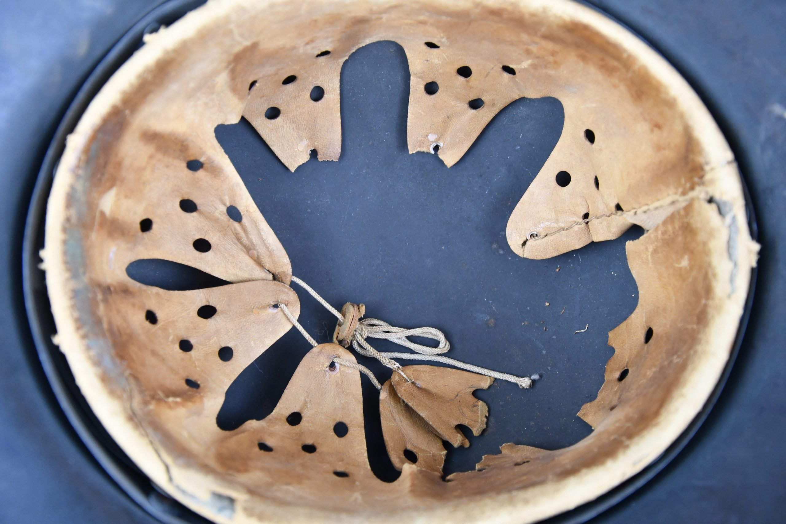 M42 Army/Waffen-SS late war no decal steel helmet EF64 — image 7