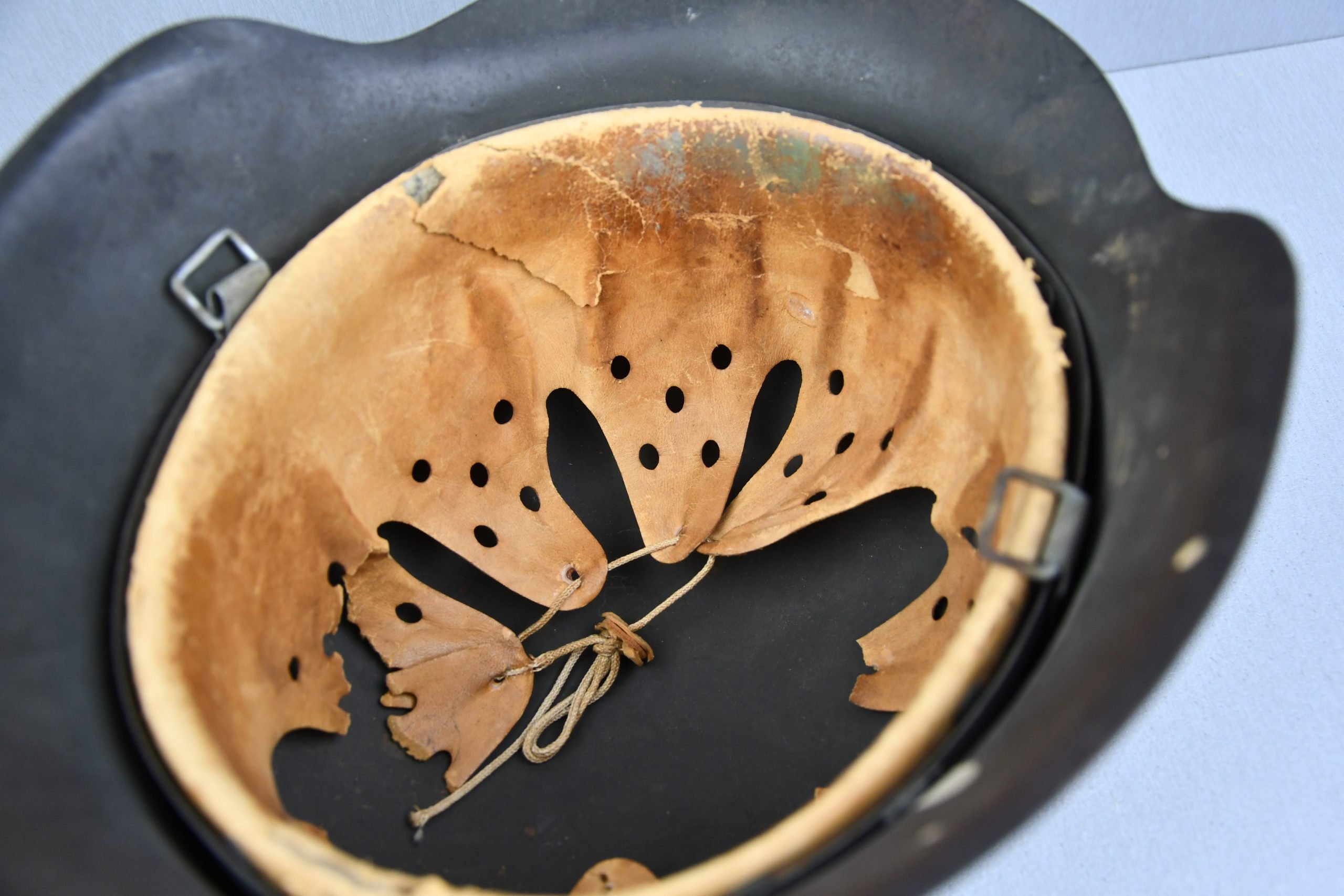 M42 Army/Waffen-SS late war no decal steel helmet EF64 — image 8