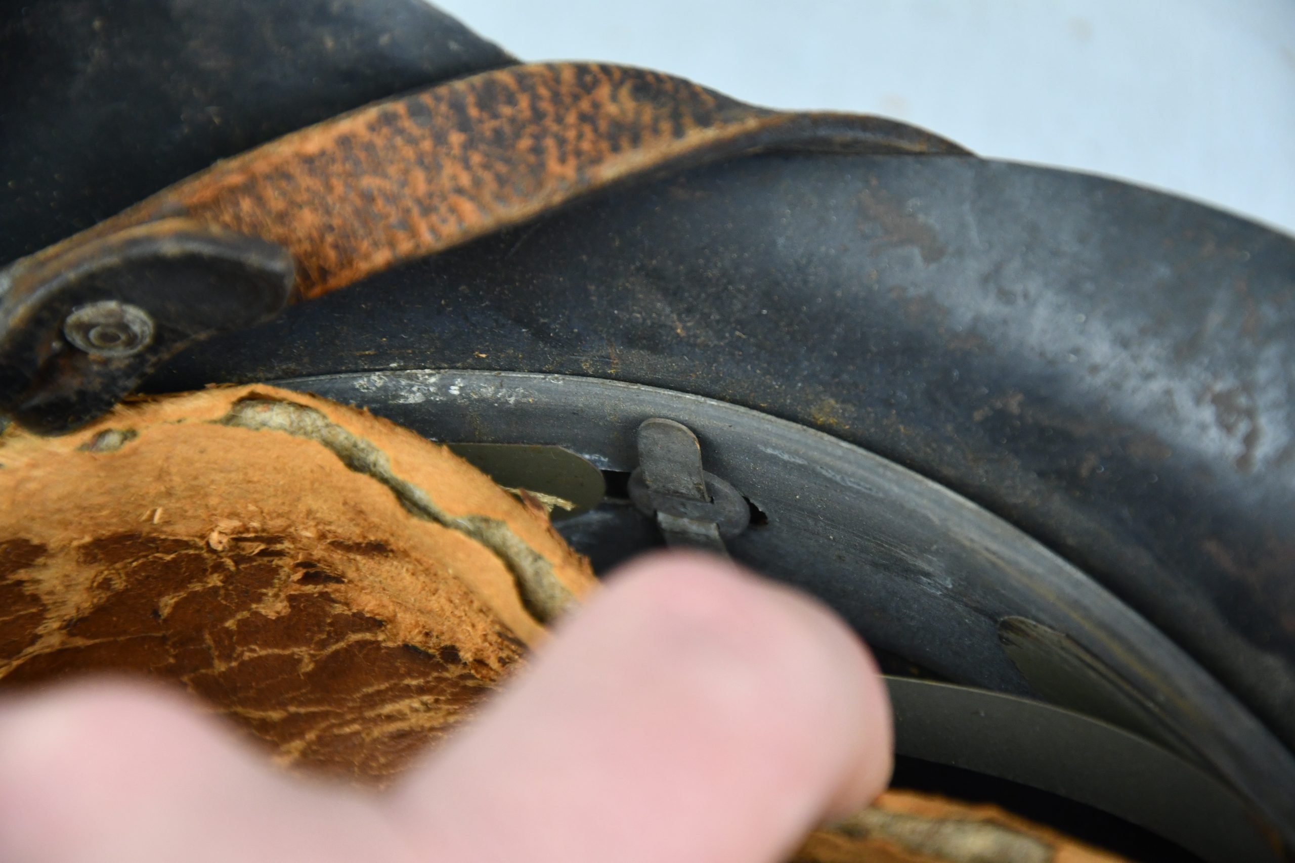 M42 Luftwaffe single decal steel helmet ET64 — image 17