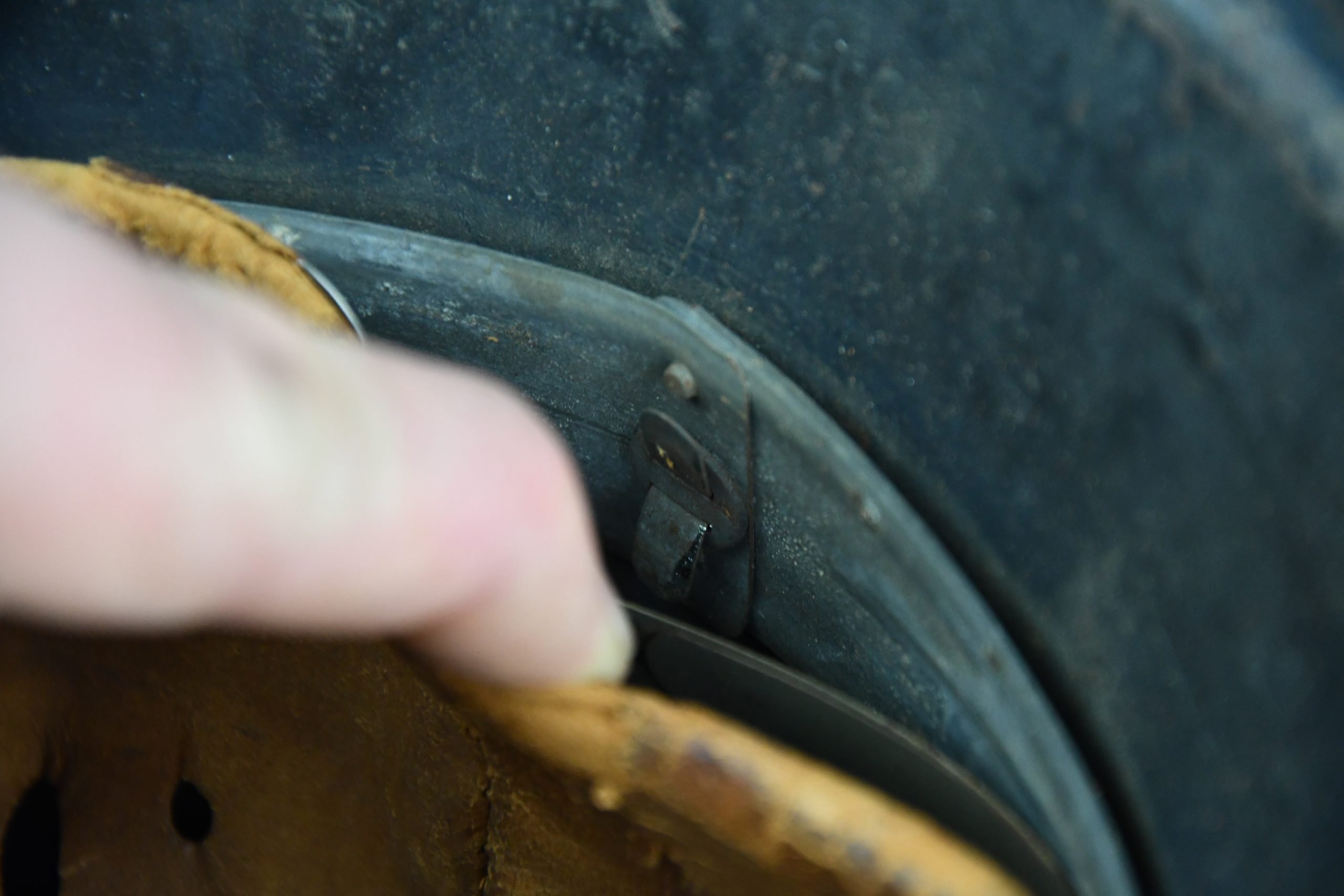 M42 Luftwaffe single decal steel helmet ET64 — image 19
