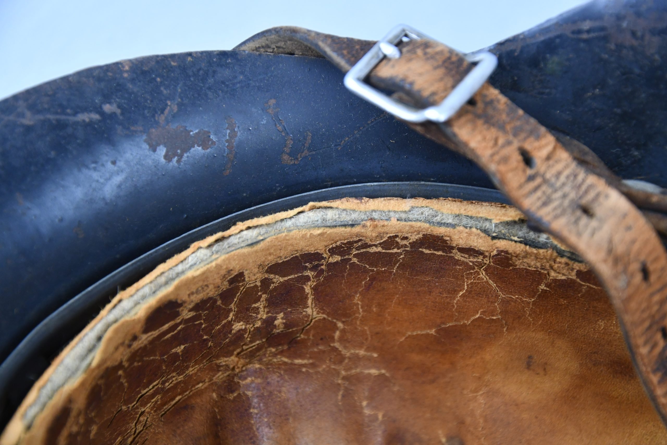 M42 Luftwaffe single decal steel helmet ET64 — image 9