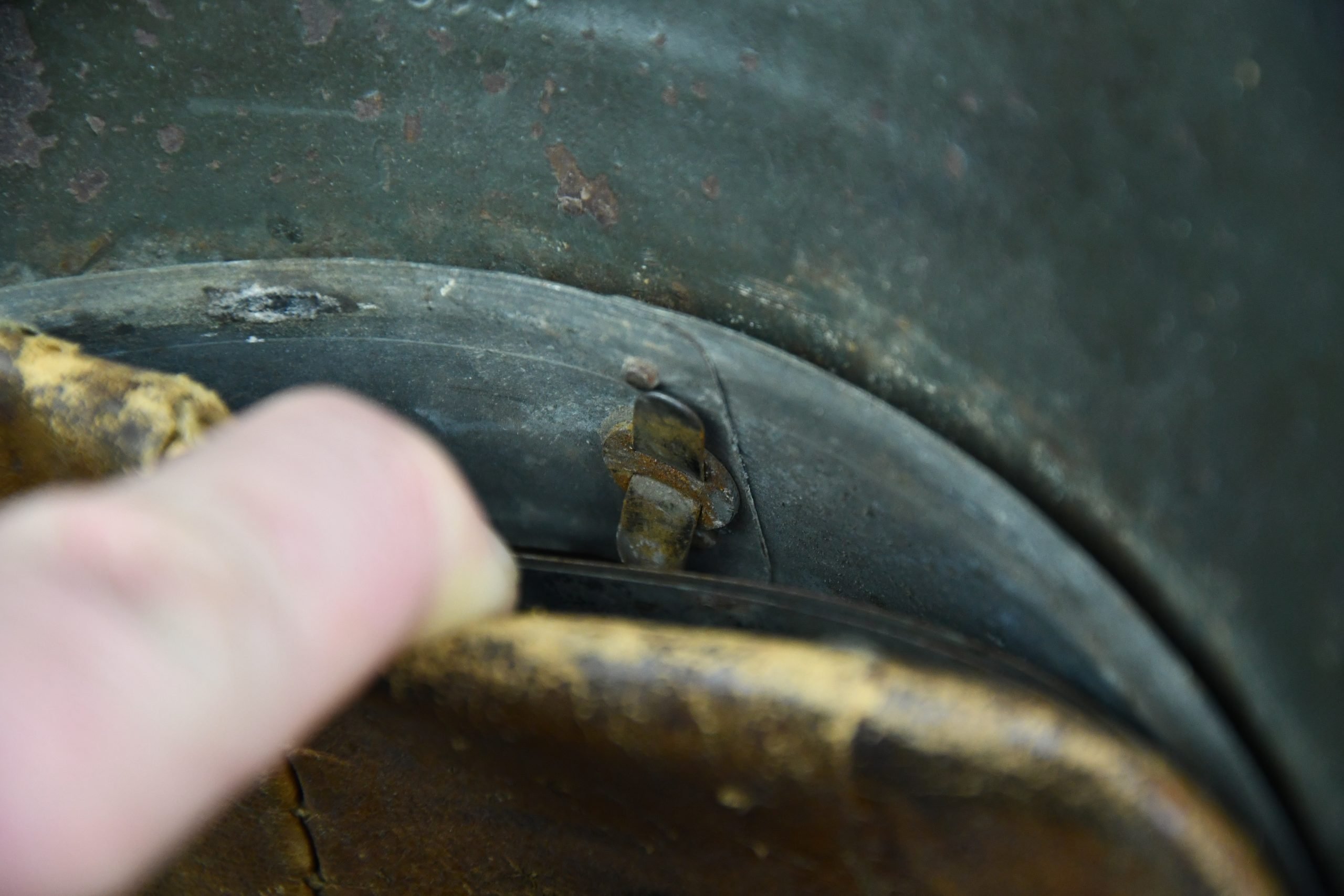 M42 army (Heer) single decal steel helmet ET68 — image 16