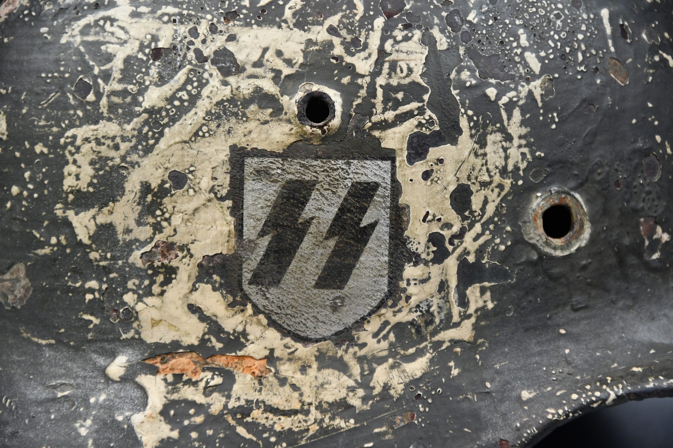 M35 Waffen-SS double decal steel helmet shell SE66 'Refurbished' — image 2