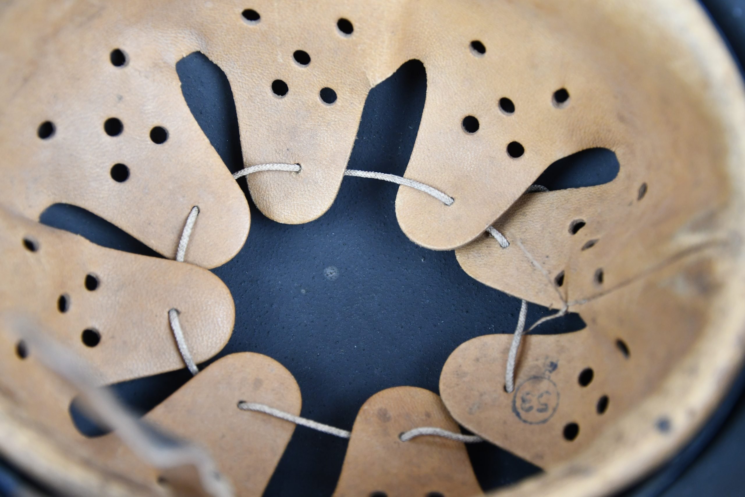 M35 army (Heer) reissued single decal steel helmet — image 11