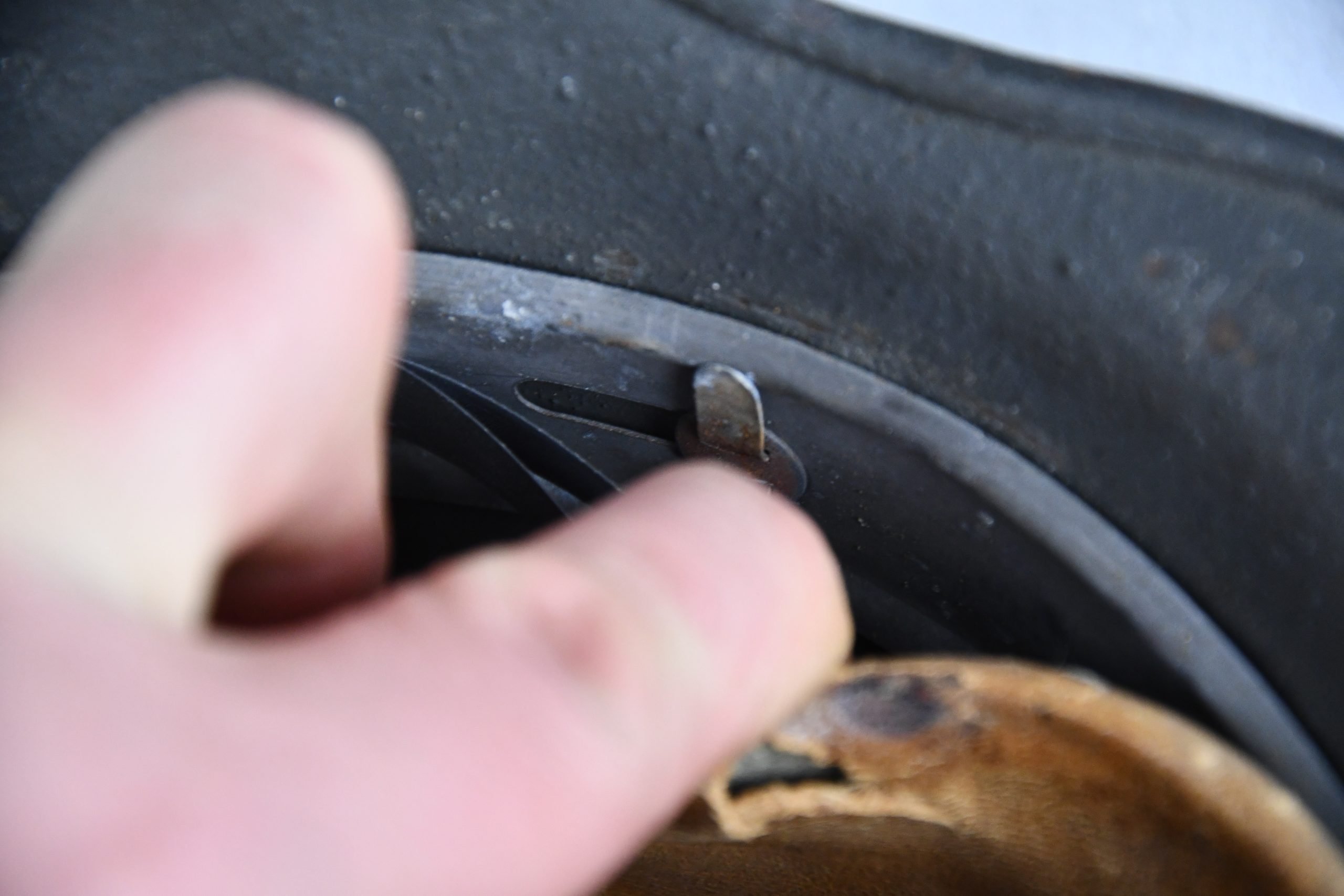 M35 army (Heer) reissued single decal steel helmet — image 15