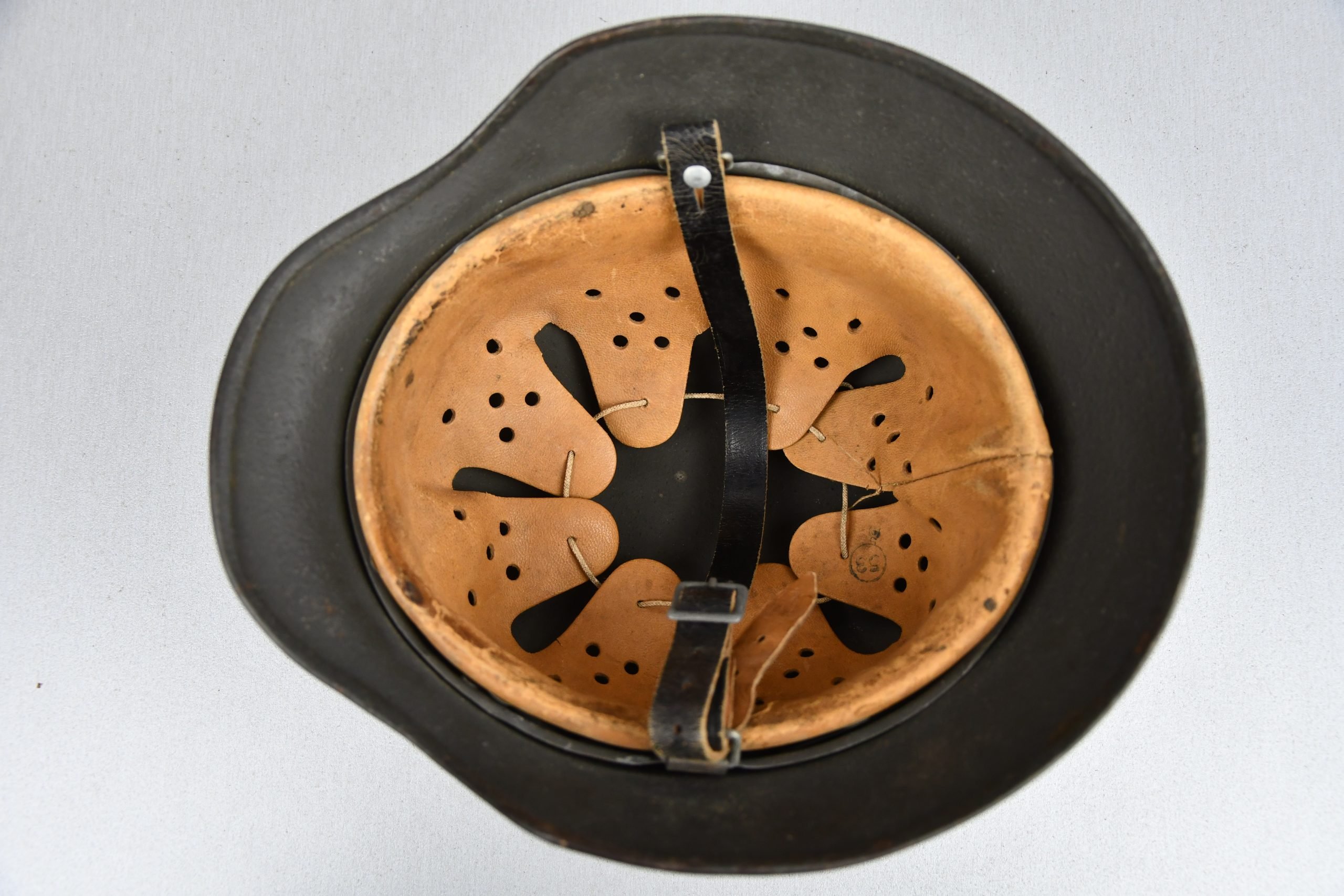 M35 army (Heer) reissued single decal steel helmet — image 7