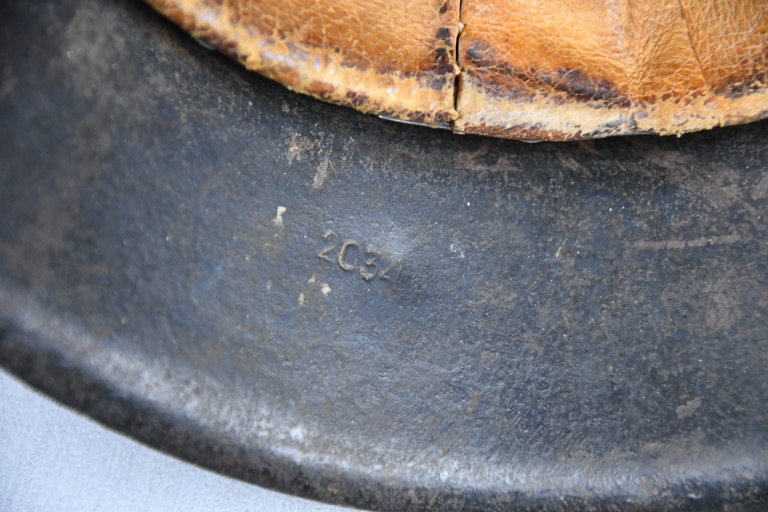 M42 Luftwaffe single decal steel helmet ET64 — image 11