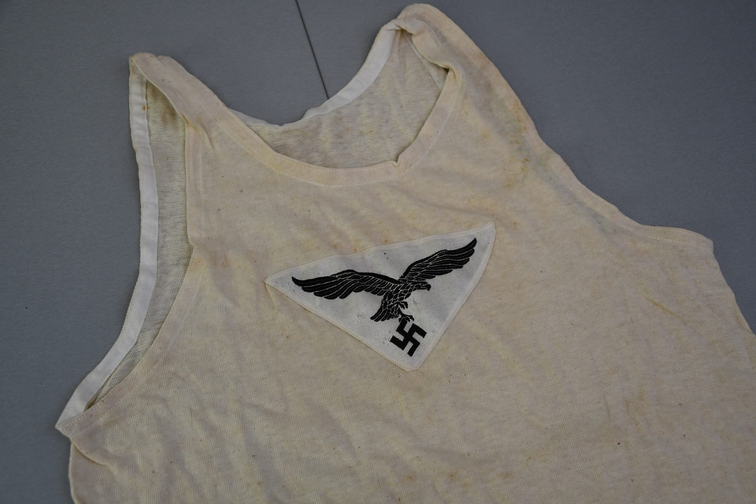 Luftwaffe standard issue sport shirt by J. Schiessen A.-G. 1941 — image 3